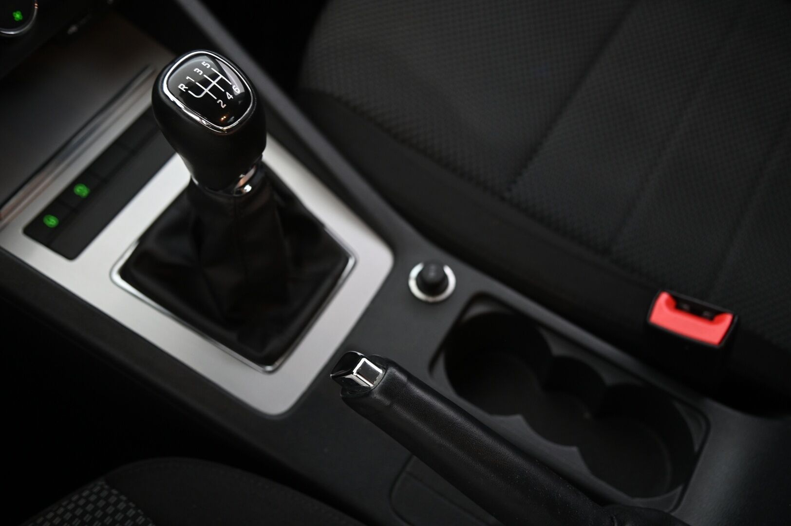 Skoda Octavia 2015 1,4 TSI Ambition - Vakkari | Lohko | BT | Suomi-auto | 2x renkaat&alumiinivanteet 