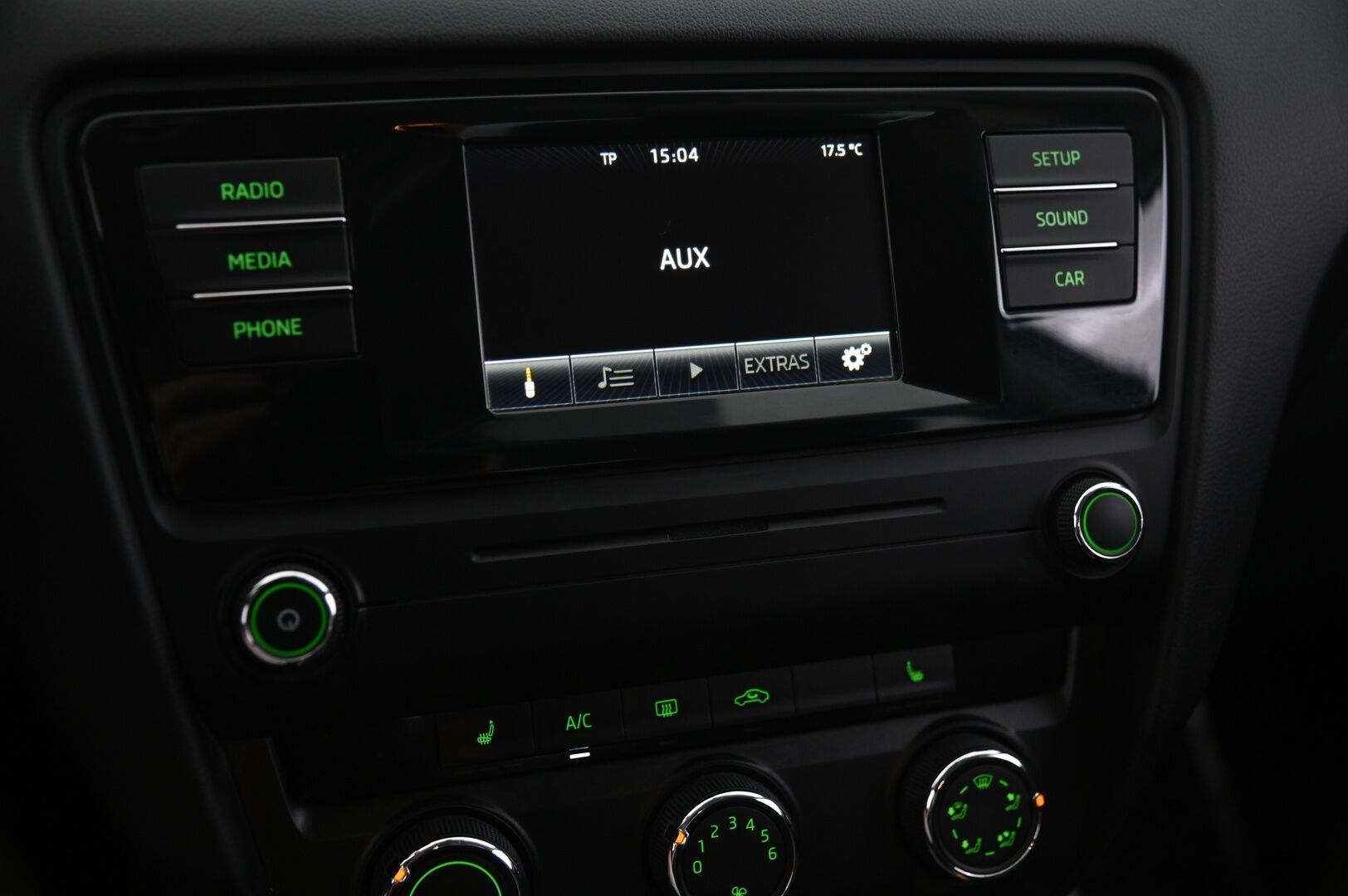 Skoda Octavia 2015 1,4 TSI Ambition - Vakkari | Lohko | BT | Suomi-auto | 2x renkaat&alumiinivanteet 