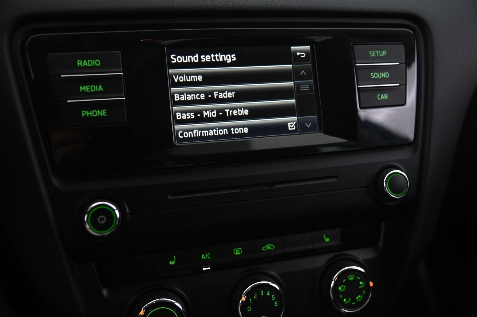 Skoda Octavia 2015 1,4 TSI Ambition - Vakkari | Lohko | BT | Suomi-auto | 2x renkaat&alumiinivanteet 