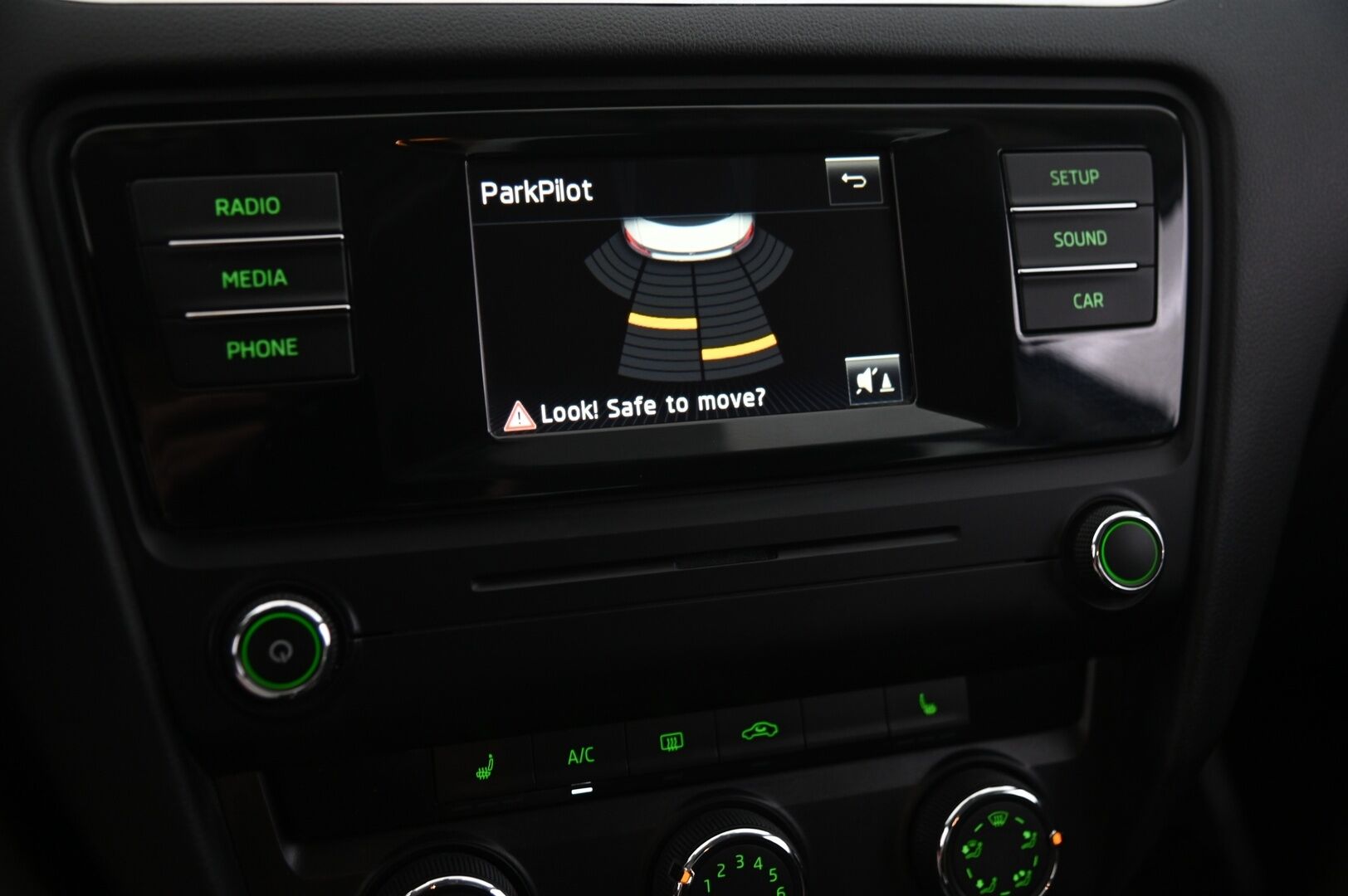 Skoda Octavia 2015 1,4 TSI Ambition - Vakkari | Lohko | BT | Suomi-auto | 2x renkaat&alumiinivanteet 