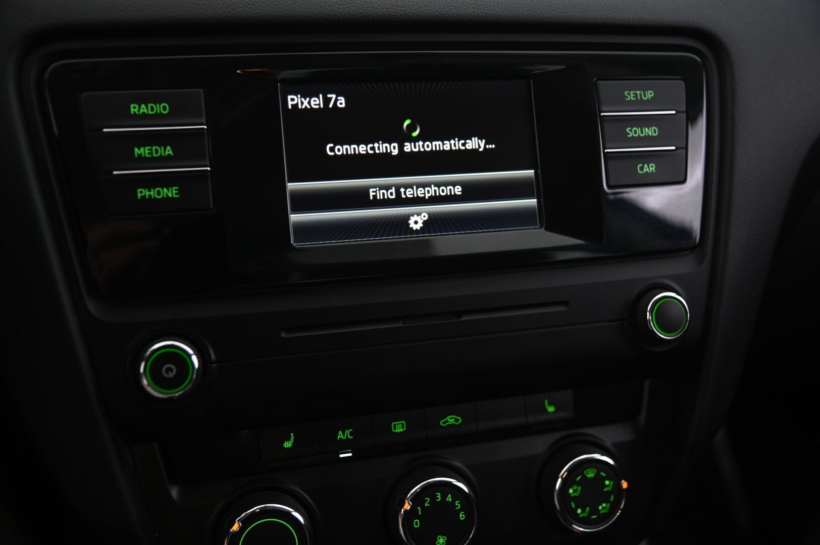 Skoda Octavia 2015 1,4 TSI Ambition - Vakkari | Lohko | BT | Suomi-auto | 2x renkaat&alumiinivanteet 