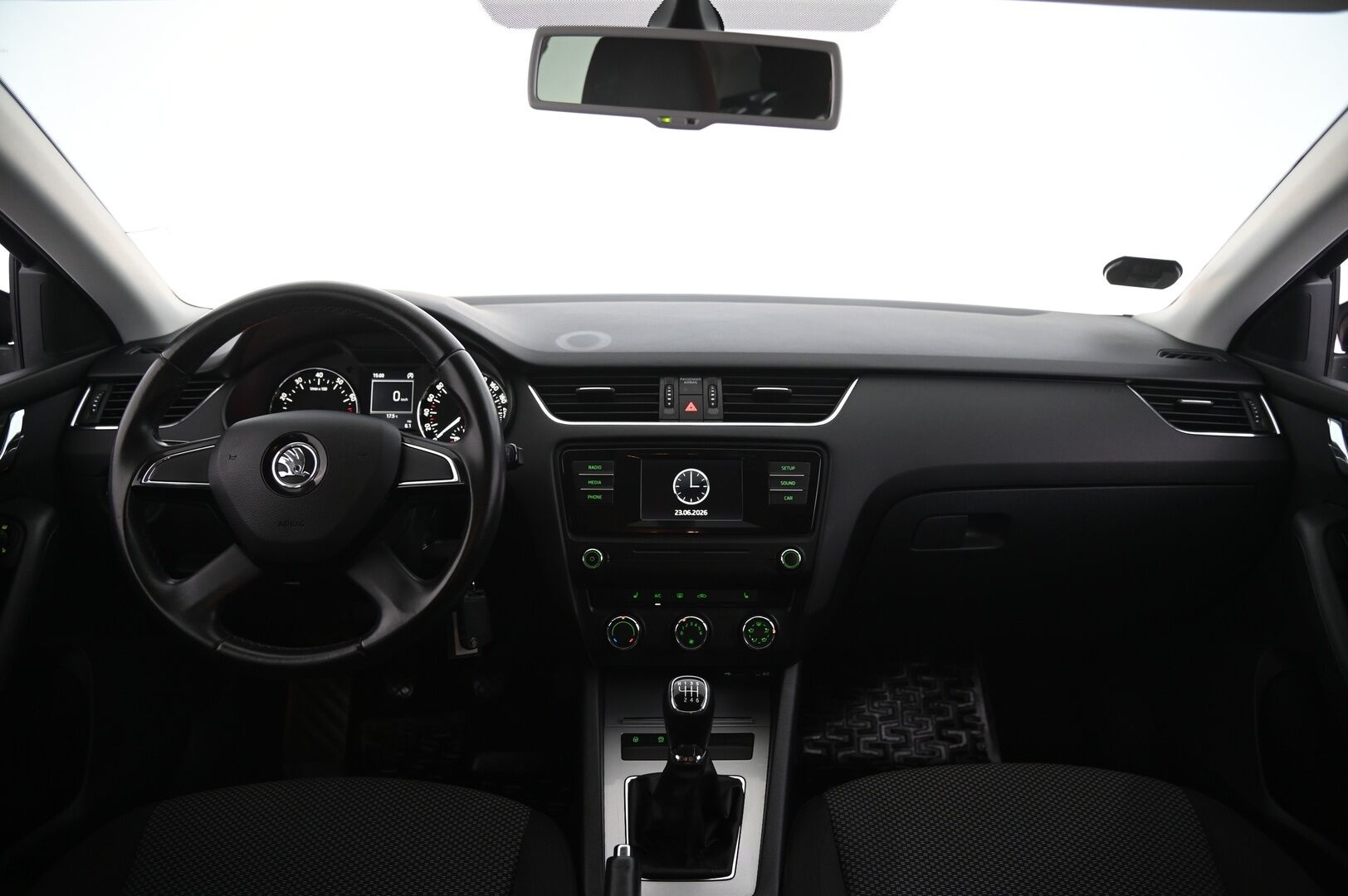 Skoda Octavia 2015 1,4 TSI Ambition - Vakkari | Lohko | BT | Suomi-auto | 2x renkaat&alumiinivanteet 