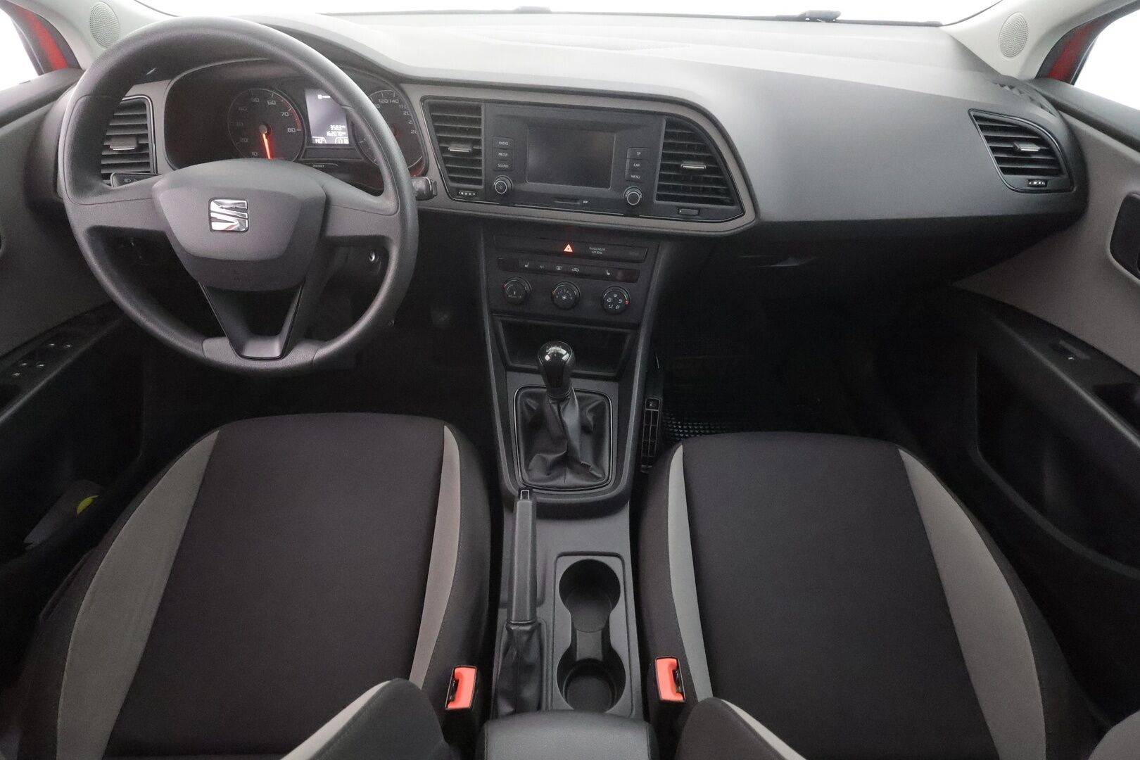 Seat Leon ST 2015 1,2 TSI 86 Reference - | Koukku | Lohko&Sisätilanlämmitin | Ilmastointi | Penkinlämmittimet | Radio | Sähköpeilit | Suomi-auto | Kahdet renkaat |