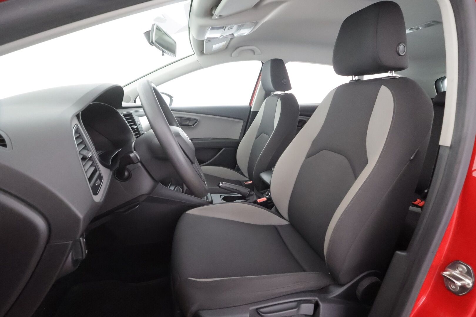 Seat Leon ST 2015 1,2 TSI 86 Reference - | Koukku | Lohko&Sisätilanlämmitin | Ilmastointi | Penkinlämmittimet | Radio | Sähköpeilit | Suomi-auto | Kahdet renkaat |