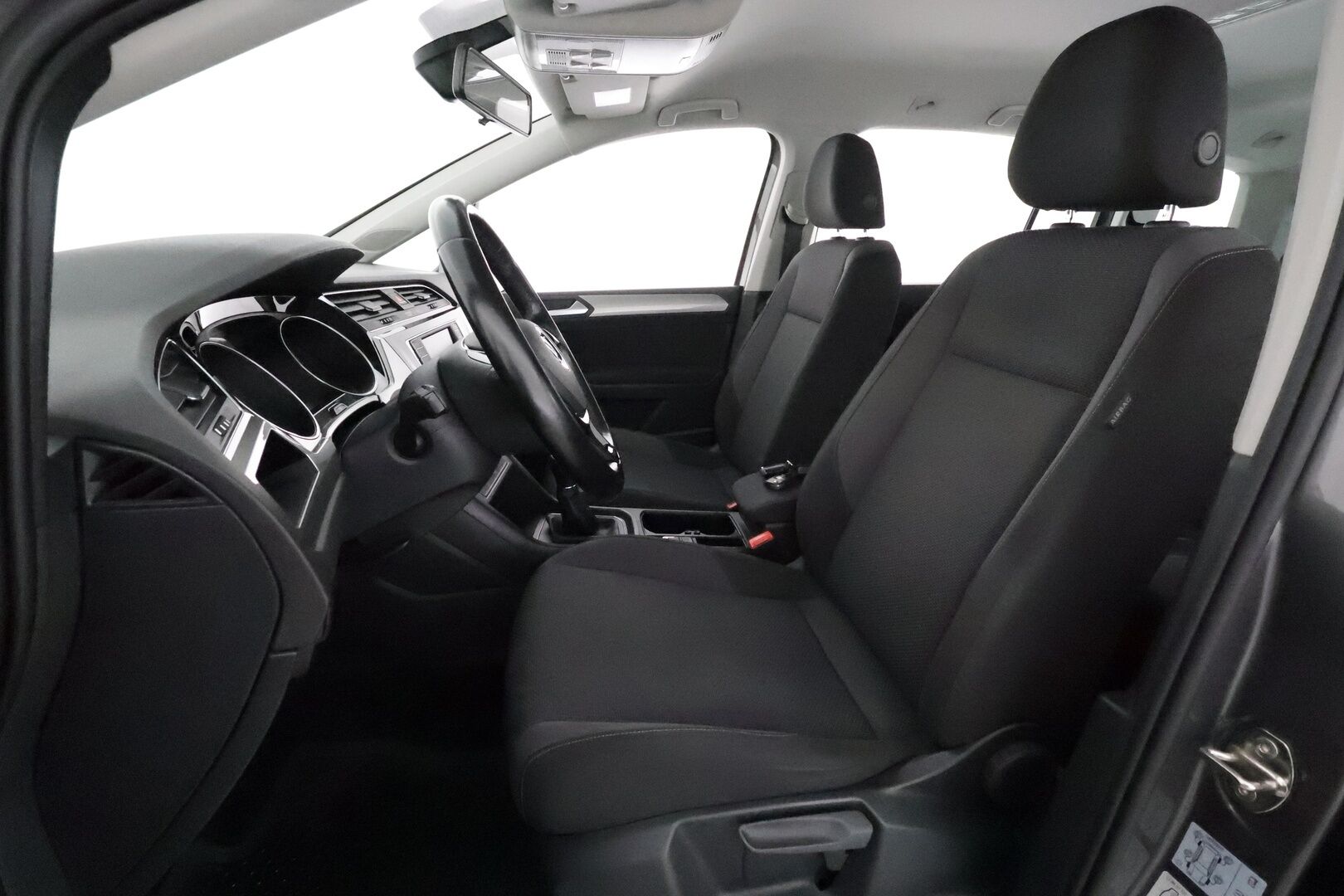 Volkswagen Touran 2016 Trendline 1,2 TSI 81 kW (110 hv) 7-Paikkainen * Suomiauto / Vetokoukku / Vakkari / Lohko & Sisäpistoke / Apple&Android - Kahdet Renkaat / 7-Paikkainen / Juuri tullut Tampereelle!