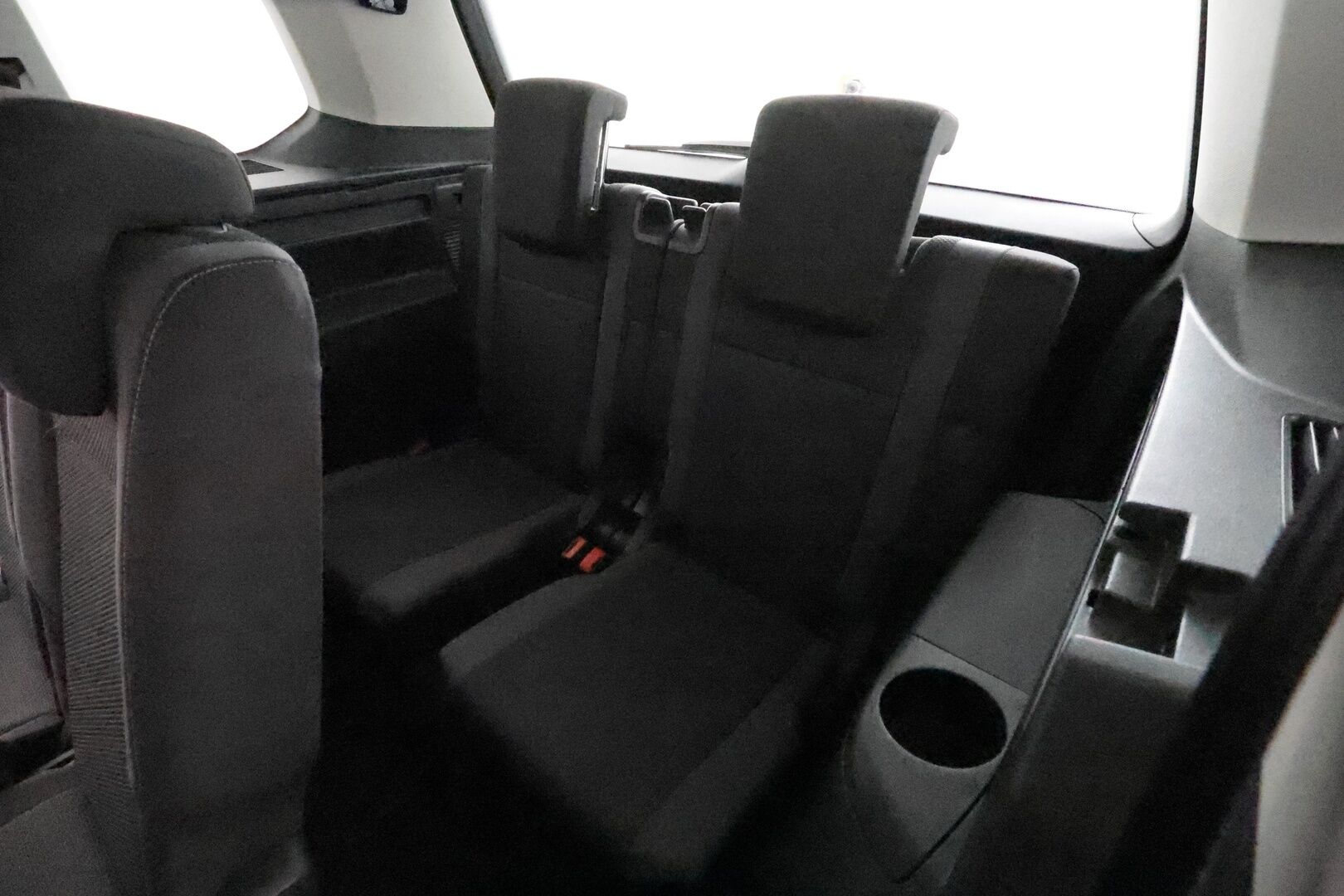 Volkswagen Touran 2016 Trendline 1,2 TSI 81 kW (110 hv) 7-Paikkainen * Suomiauto / Vetokoukku / Vakkari / Lohko & Sisäpistoke / Apple&Android - Kahdet Renkaat / 7-Paikkainen / Juuri tullut Tampereelle! - Osta nyt, maksa vasta ensi vuonna