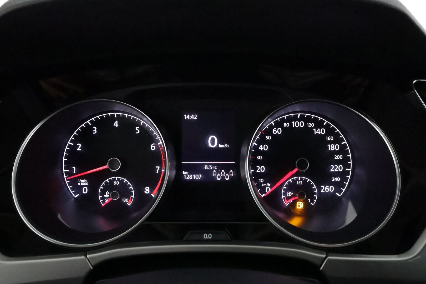 Volkswagen Touran 2016 Trendline 1,2 TSI 81 kW (110 hv) 7-Paikkainen * Suomiauto / Vetokoukku / Vakkari / Lohko & Sisäpistoke / Apple&Android - Kahdet Renkaat / 7-Paikkainen / Juuri tullut Tampereelle!