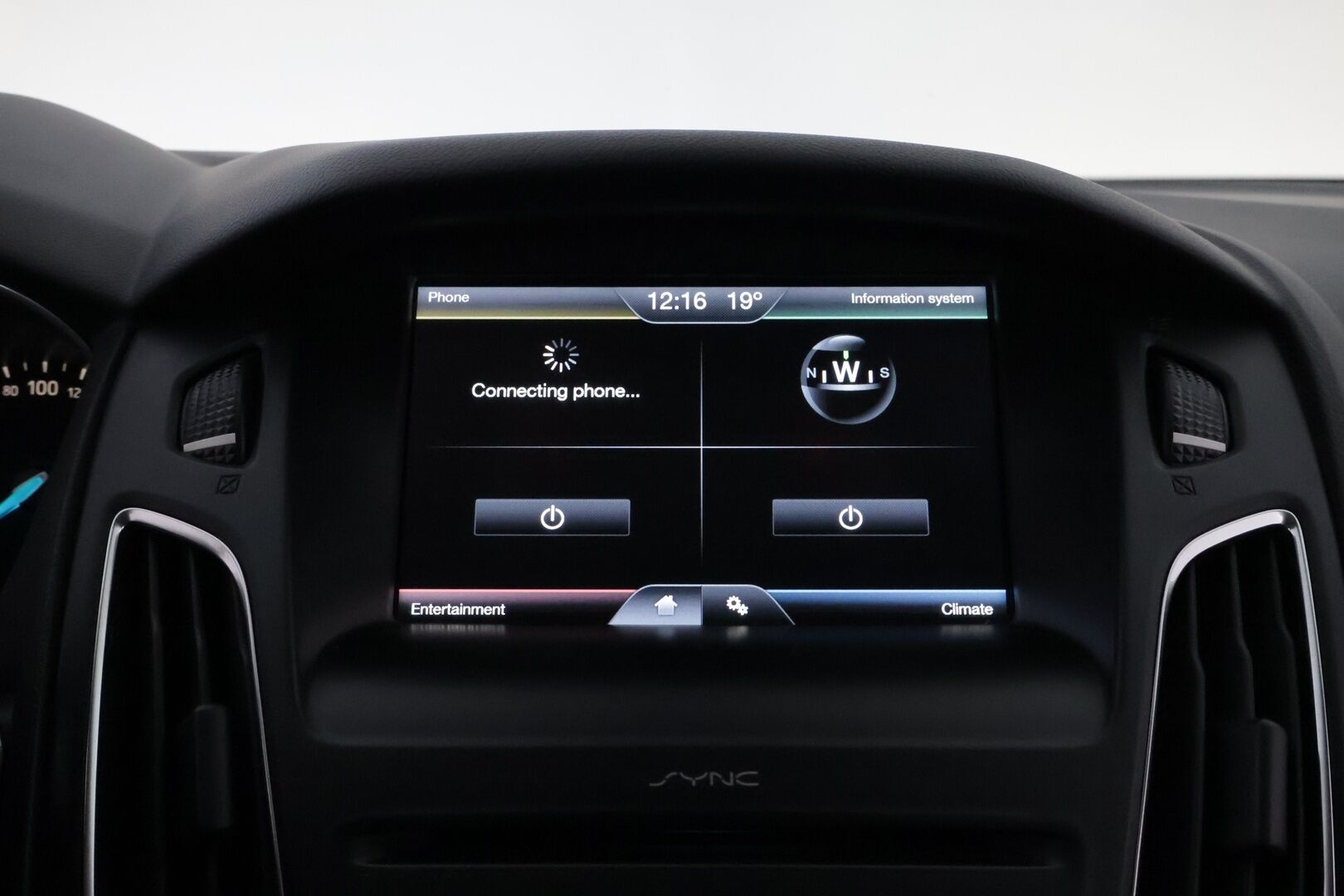 Ford Focus 2016 1,0 EcoBoost 125 hv Start/Stop A6 Titanium Wagon - YritysOutlet - Myydään vain yrityksille - Juuri katsastettu / Suomi-auto / Vakionopeudensäädin / Parkkitutkat / 2x-renkaat