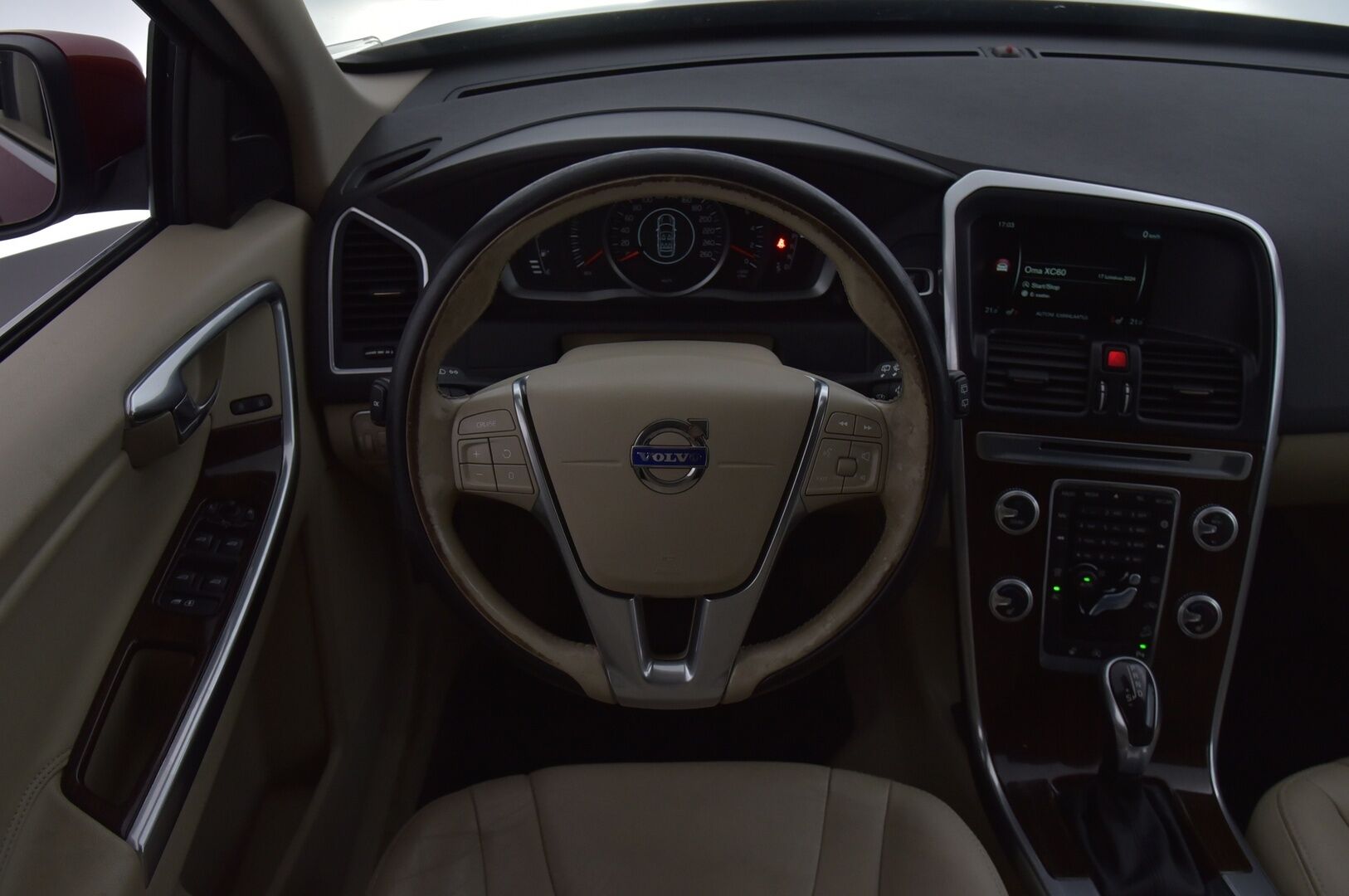 Volvo XC60 2016 D4 AWD Business Summum aut * Suomi-auto / Ratinlämmitin / Webasto / Aktiiviset kaarrevalot / Muistipenkki / Vaaleat nahat / Keyless* - HULLUT AVAJAISHULINAT KORKOTARJOUS 3,29 %