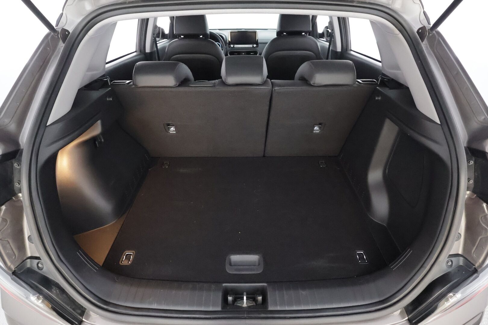 Hyundai KONA 2023 electric 64 kWh 204 hv Style MY21 - | ACC | ILP | Krell | HUD | Sähköpenkit | Puolinahat | LED | Digimittaristo | HDA | BSM | P.kamera | Keyless | Merkkihuollot | 2x renkaat aluin | 