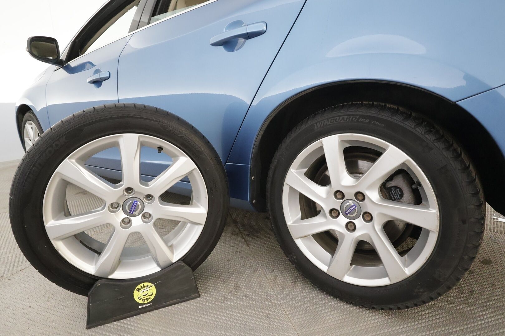 Volvo V60 2016 D4 Business Summum Edition aut * Webasto / ACC / Xenon / P.tutkat / Navi / Kaistavahti / Keyless * - H&K / Muistipenkki / Katveavustin / Suomi-auto / Kahdet renkaat aluvanteilla