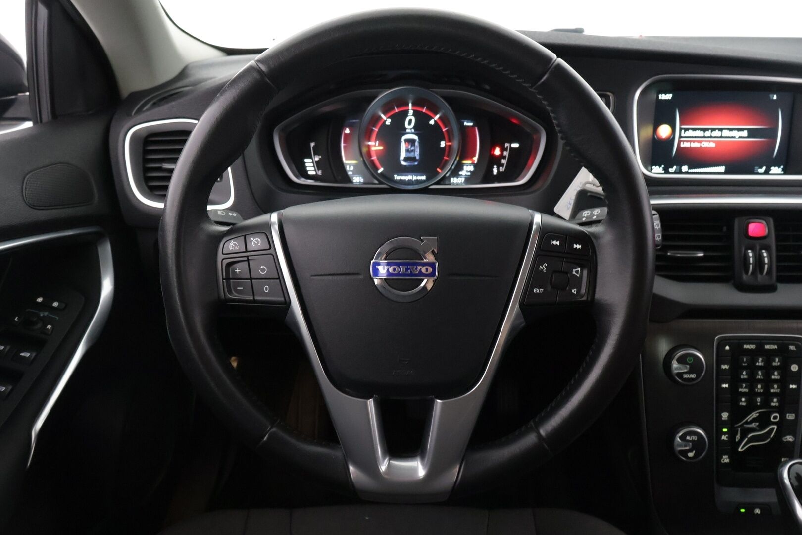 Volvo V40 Cross Country 2016 D2 Business aut *MYYDÄÄN HUUTOKAUPAT.COM!* - * MYYDÄÄN HUUTOKAUPAT.COM! *