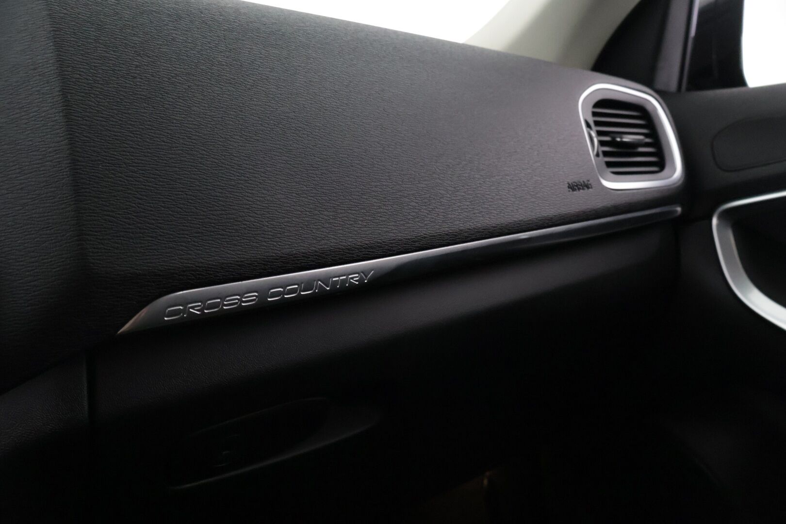 Volvo V40 Cross Country 2016 D2 Business aut *MYYDÄÄN HUUTOKAUPAT.COM!* - * MYYDÄÄN HUUTOKAUPAT.COM! *