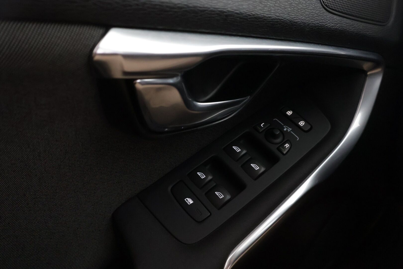 Volvo V40 Cross Country 2016 D2 Business aut *MYYDÄÄN HUUTOKAUPAT.COM!* - * MYYDÄÄN HUUTOKAUPAT.COM! *