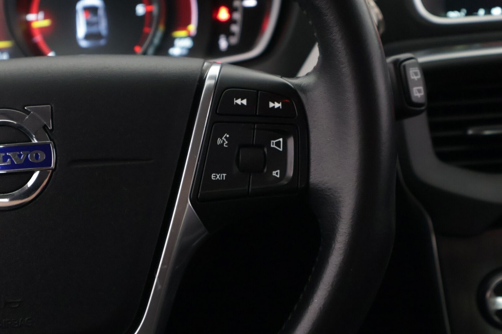 Volvo V40 Cross Country 2016 D2 Business aut *MYYDÄÄN HUUTOKAUPAT.COM!* - * MYYDÄÄN HUUTOKAUPAT.COM! *