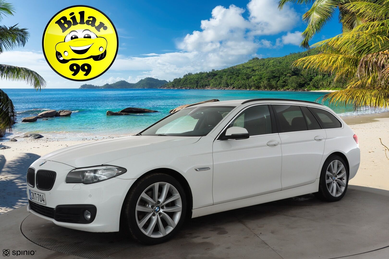 BMW 520 2016 F11 Touring 520d A xDrive Business Exclusive Edition * Webasto / Koukku / Xenon / P.tutkat / Navi / Sportnahat  / HUD* - HiFi / Suomi-auto / Kahdet renkaat