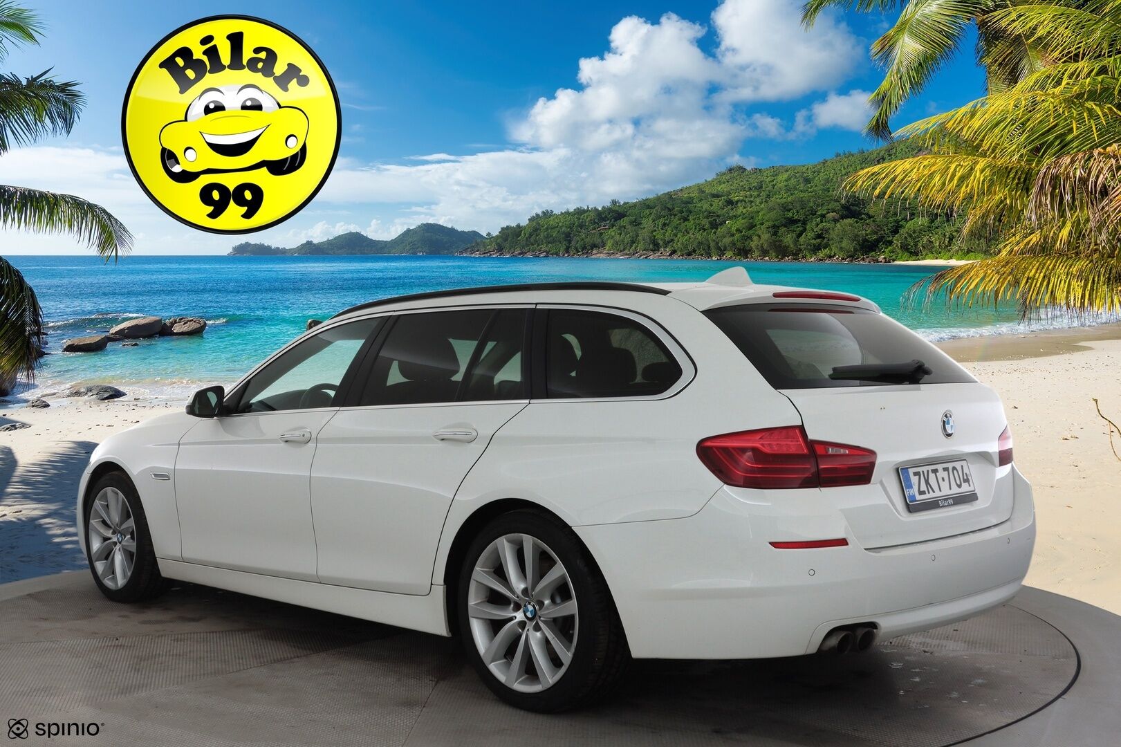 BMW 520 2016 F11 Touring 520d A xDrive Business Exclusive Edition * Webasto / Koukku / Xenon / P.tutkat / Navi / Sportnahat  / HUD* - HiFi / Suomi-auto / Kahdet renkaat