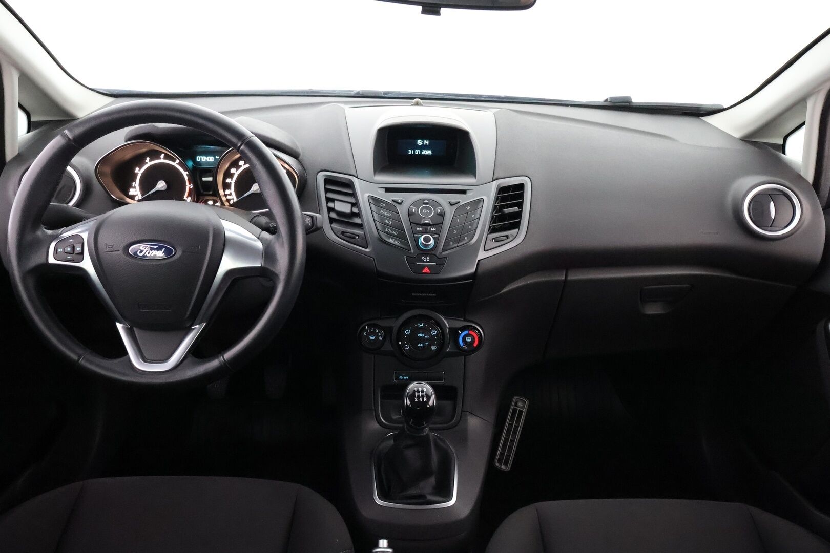 Ford Fiesta 2016 1,0 80hv Start/Stop M5 Trend 5-ovinen - Suomiauto / Lohko & Sisäpistoke / Penkinlämmittimet / Kahdet hyvät renkaat / Juuri tullut Tampereelle!