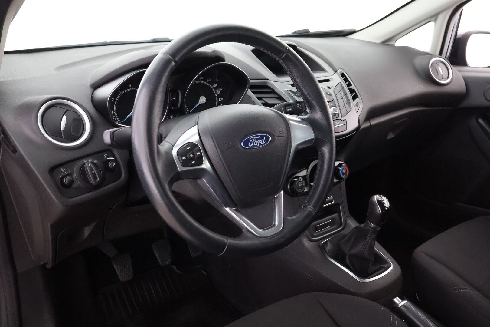 Ford Fiesta 2016 1,0 80hv Start/Stop M5 Trend 5-ovinen - Suomiauto / Lohko & Sisäpistoke / Penkinlämmittimet / Kahdet hyvät renkaat / Juuri tullut Tampereelle!