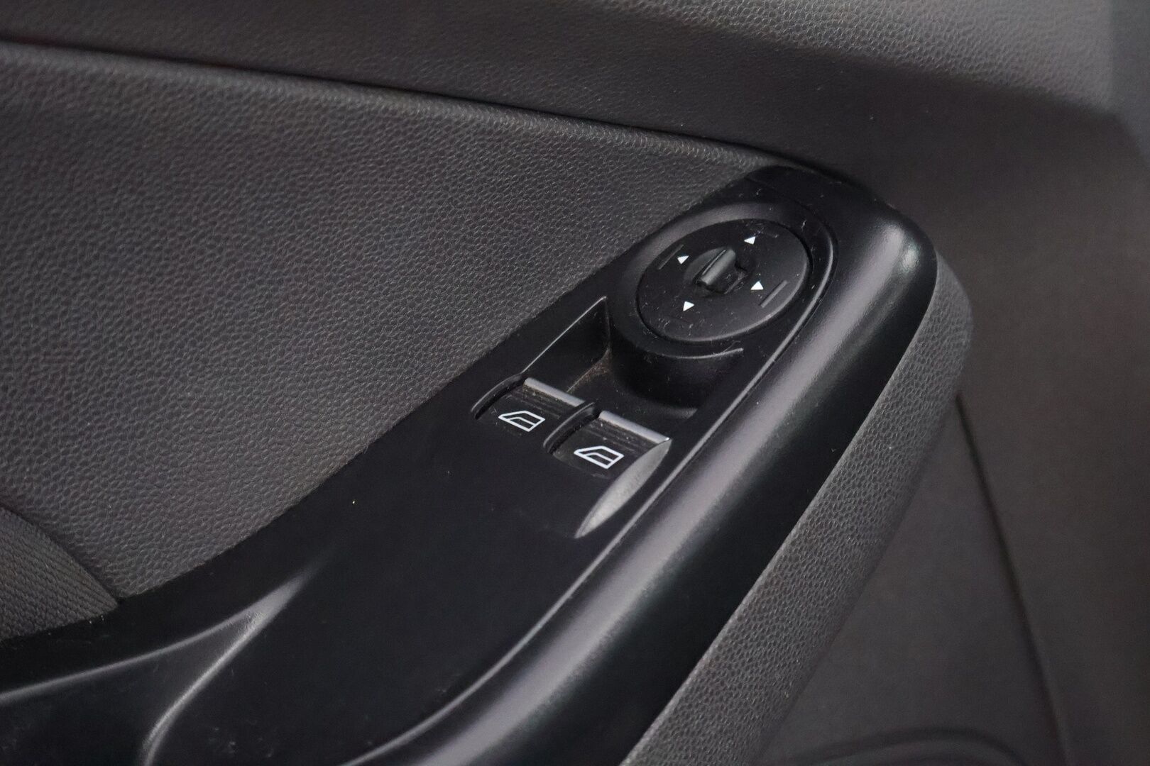 Ford Fiesta 2016 1,0 80hv Start/Stop M5 Trend 5-ovinen - Suomiauto / Lohko & Sisäpistoke / Penkinlämmittimet / Kahdet hyvät renkaat / Juuri tullut Tampereelle!
