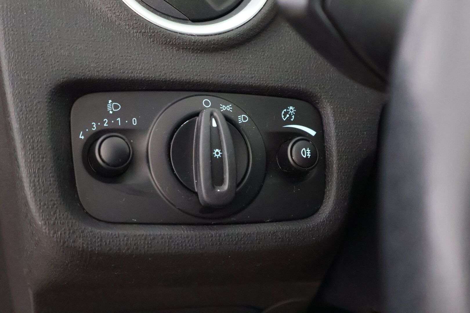 Ford Fiesta 2016 1,0 80hv Start/Stop M5 Trend 5-ovinen - Suomiauto / Lohko & Sisäpistoke / Penkinlämmittimet / Kahdet hyvät renkaat / Juuri tullut Tampereelle!