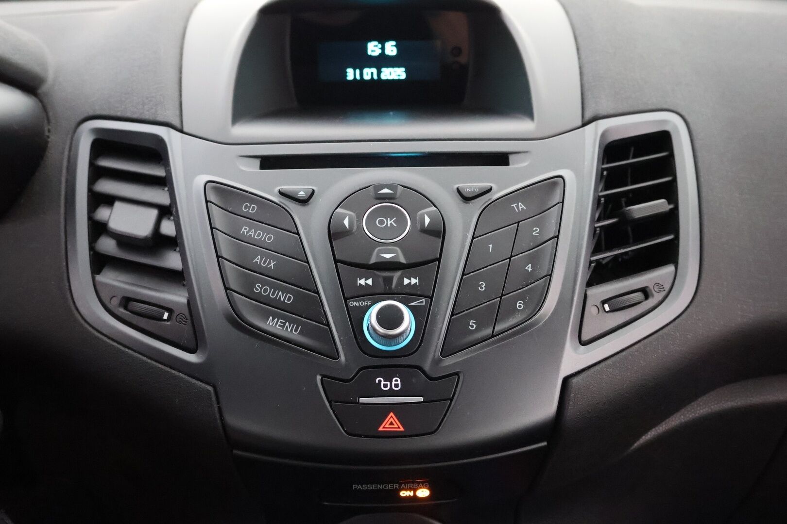 Ford Fiesta 2016 1,0 80hv Start/Stop M5 Trend 5-ovinen - Suomiauto / Lohko & Sisäpistoke / Penkinlämmittimet / Kahdet hyvät renkaat / Juuri tullut Tampereelle!