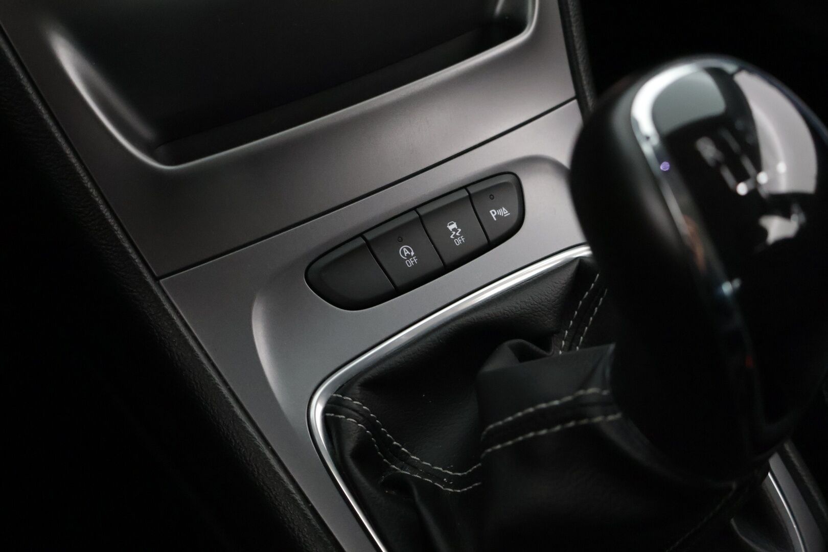 Opel Astra 2016 5-ov Enjoy 1,0 Turbo ecoFLEX Start/Stop 77kW MT5 // Tutkat / Ratinlämmitin / Suomi-auto / 2x renkaat* - Apple carplay / Android auto / Hyvä huoltohistoria! 