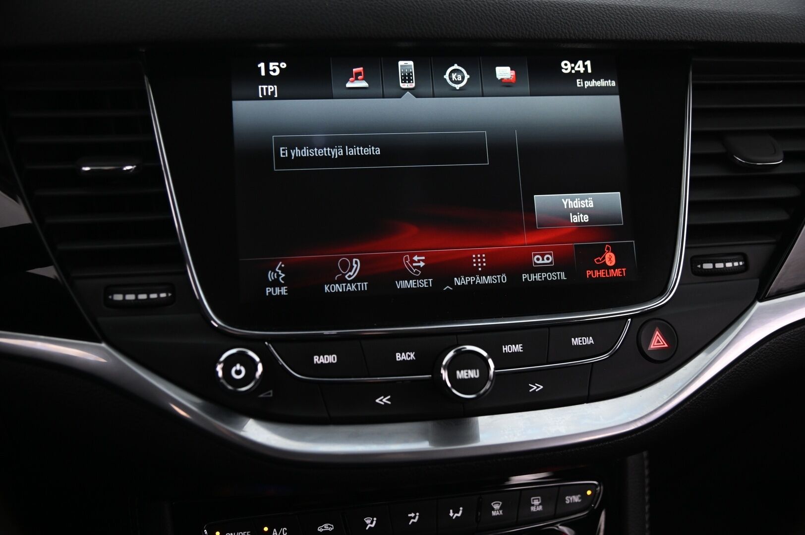 Opel Astra 2016 5-ov Innovation 1,4 Turbo ecoFLEX Start/Stop 110kW MT6 *Sporttipenkit / Kamera / Lohko / Blis / Ratinlämmitys / Navi* - Juuri Huollettu / Suomiauto / 2x renkaat & alut / Penkinlämmitys edessä ja takana / Tummennetut ikkunat