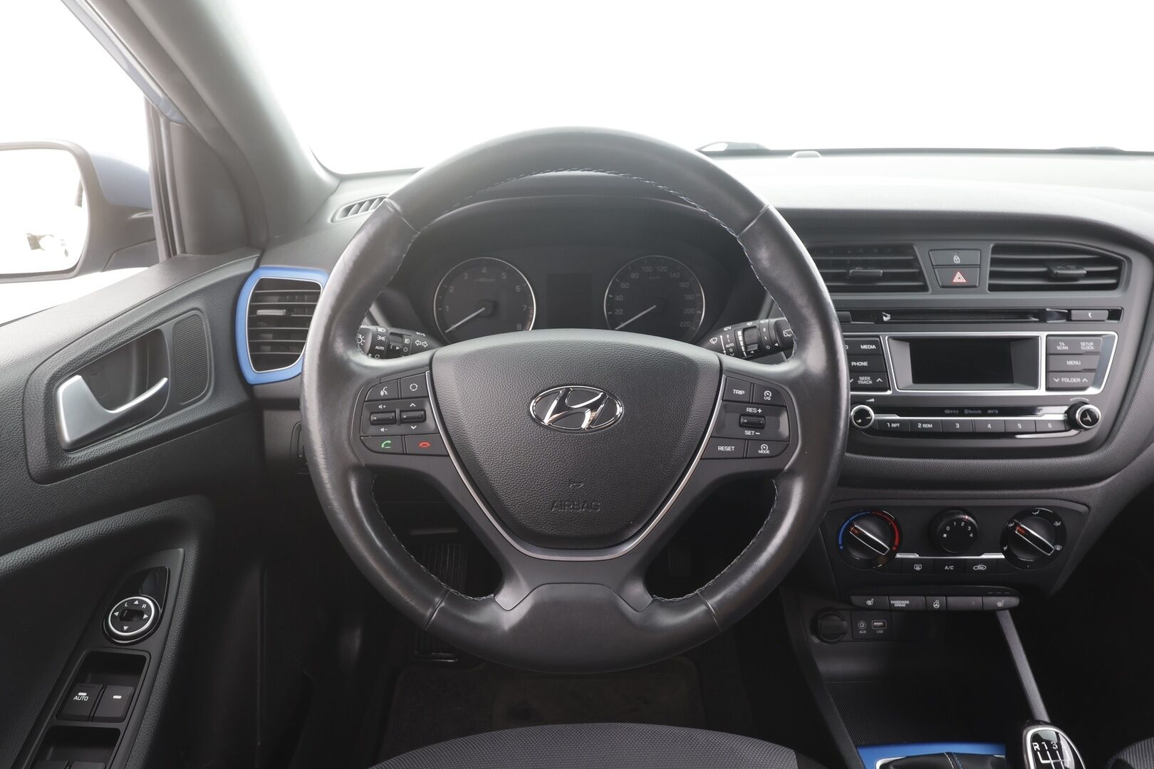 Hyundai I20 2017 1,0 T-GDI 5MT ISG GO! - 1OM Suomiauto | Vakkari | Peruutustutka | Ratinlämmitys | Lisävalot | Ilmastointi | 2x Renkaat aluvantein!