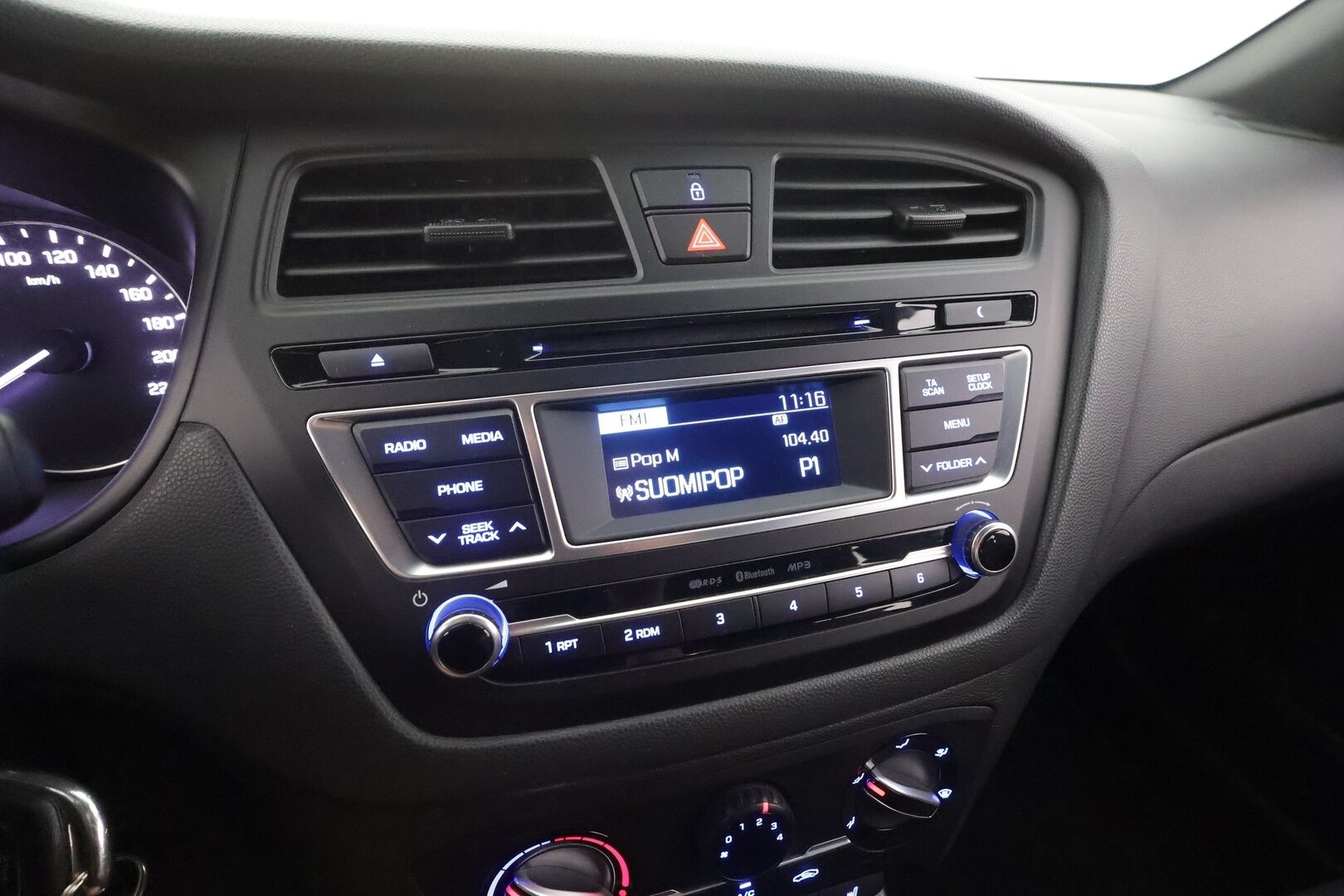 Hyundai I20 2017 1,0 T-GDI 5MT ISG GO! - 1OM Suomiauto | Vakkari | Peruutustutka | Ratinlämmitys | Lisävalot | Ilmastointi | 2x Renkaat aluvantein!