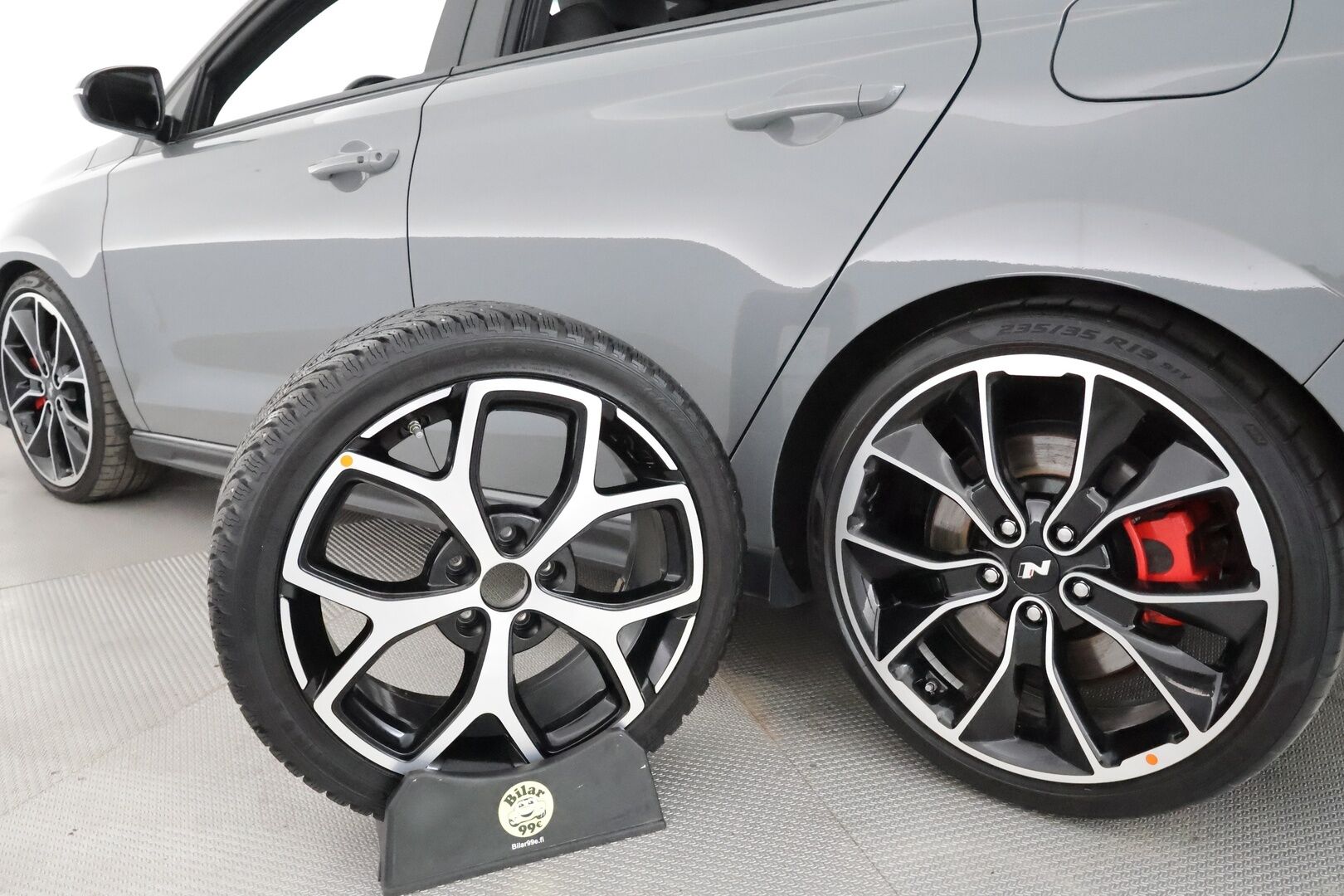 Hyundai I30 FASTBACK 2019 2,0 T-GDI 275 hv 6MT Performance Pack **LED-valot / P.kamera / Sisätilanlämmitin / Sporttipenkki Muistilla / Navi** - Suomi-auto / Kahdet Renkaat