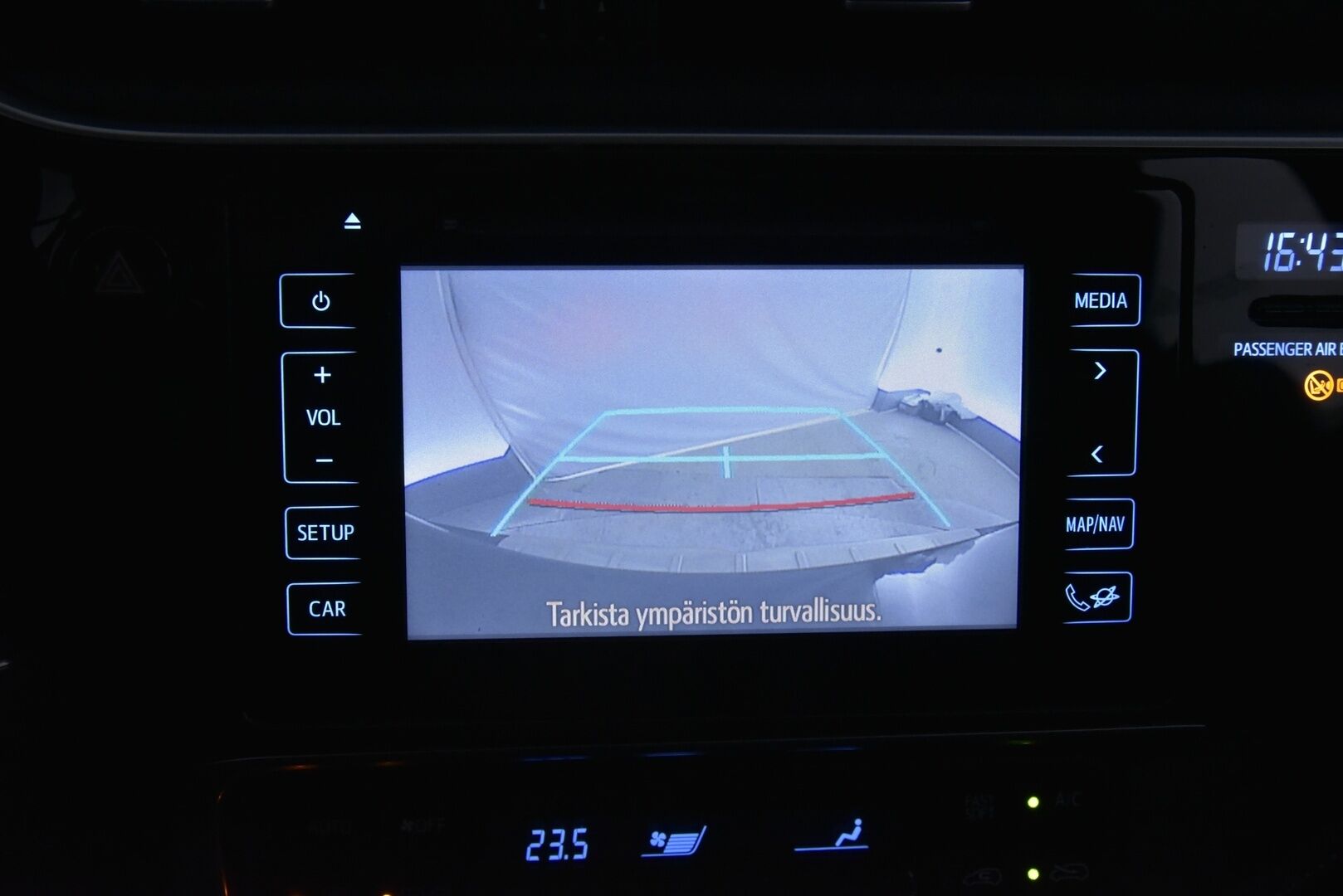 Toyota Auris 2016 1,8 Hybrid Active - | P-Kamera | Navi | Kahdet renkaat alumiinivanteilla | Lohko & Sisäpistoke |