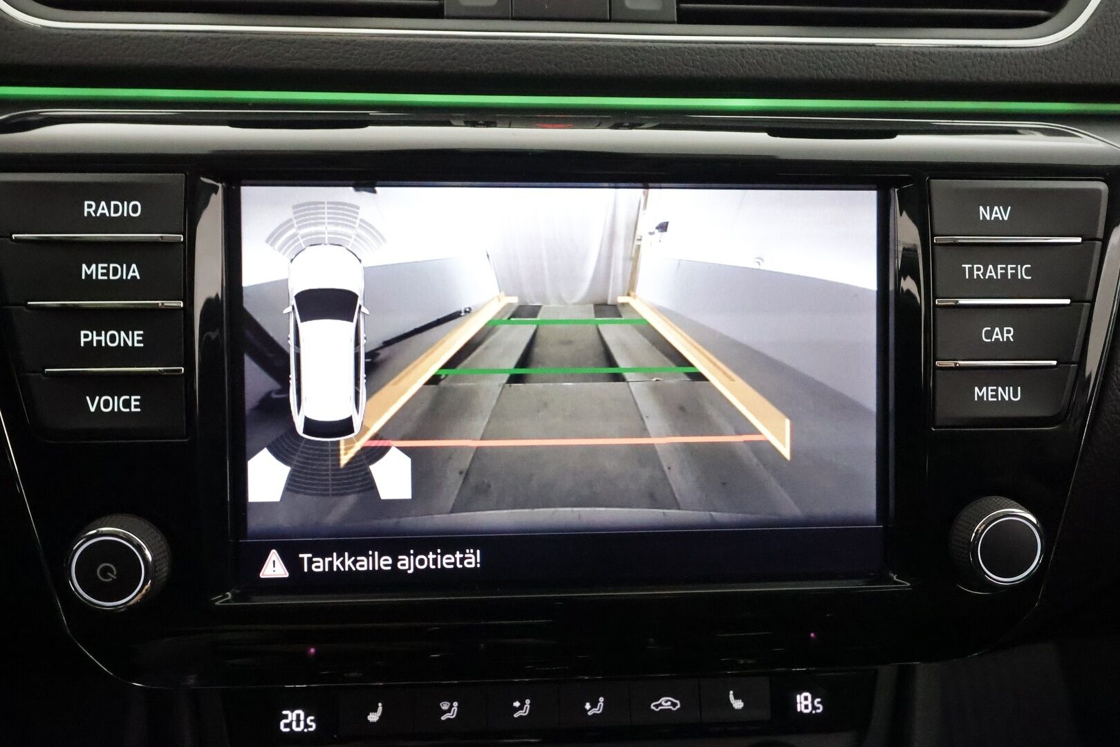 Skoda Superb 2016 Combi 1,4 TSI ACT Style DSG Autom. - | ACC | Webasto | Koukku | LED | Canton | Muistipenkki | Puolinahat | P.Kamera | Navi | Suomi-auto | Kahdet Renkaat | Merkkihuollettu |