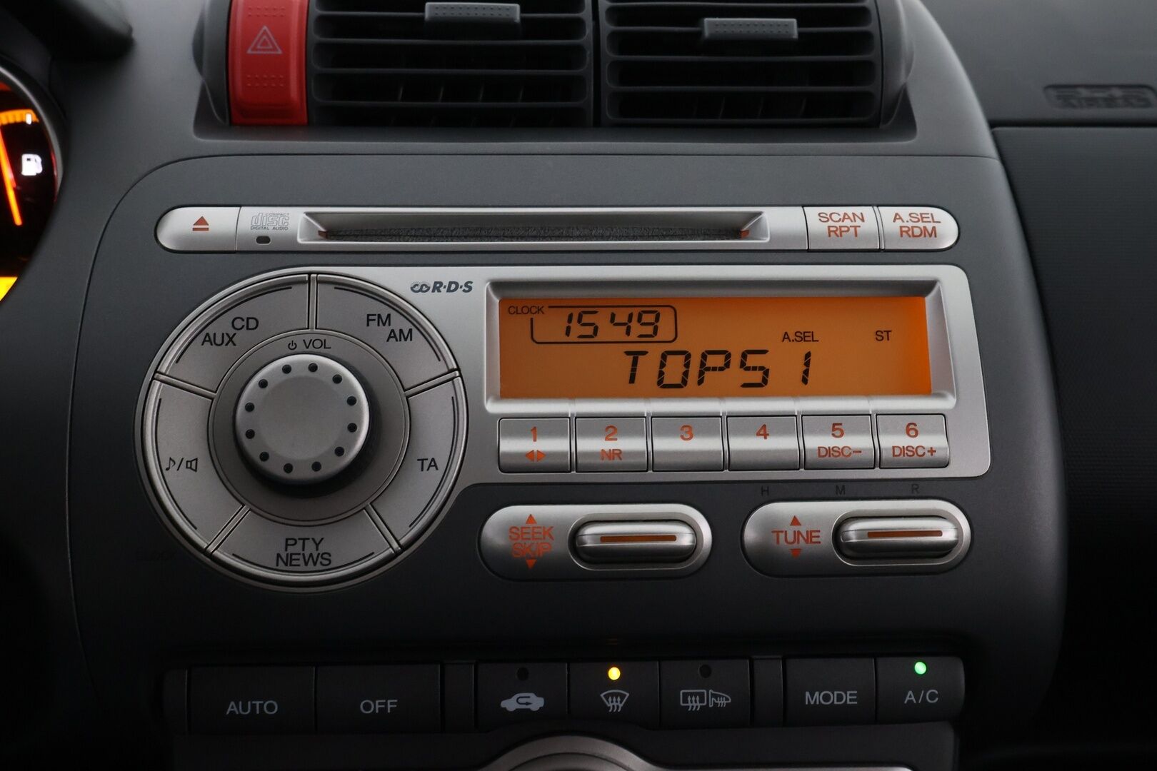 Honda Jazz 2008 5D 1,4i LS CVT AT * Suomiauto / Lohko & Sisäpistoke / Ilmastointi / 2x Fiksut renkaat! - Juuri tullut Tampereelle! - HULLUT JOULUT KORKOTARJOUS 2,49% 