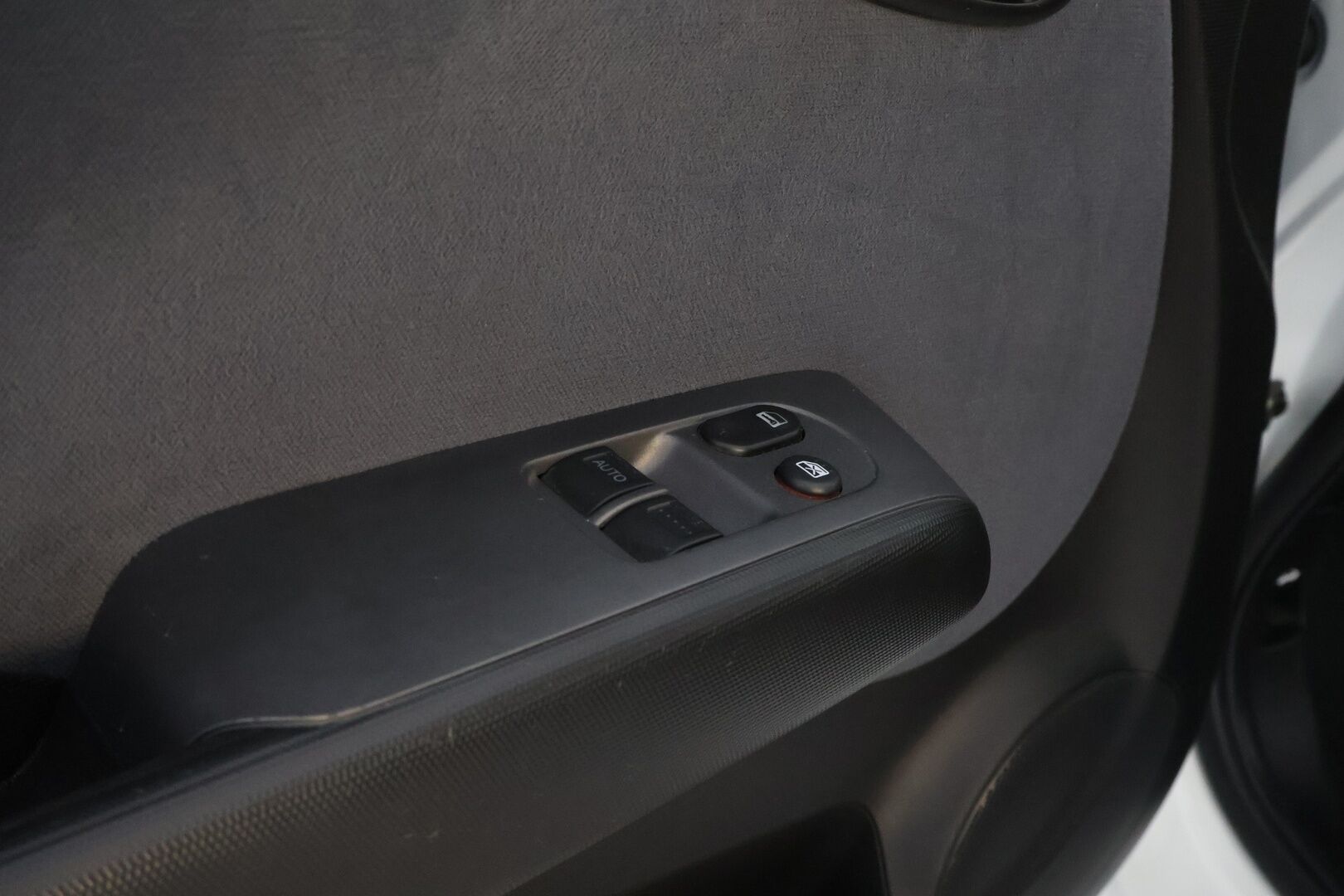 Honda Jazz 2008 5D 1,4i LS CVT AT * Suomiauto / Lohko & Sisäpistoke / Ilmastointi / 2x Fiksut renkaat! - Juuri tullut Tampereelle! - HULLUT JOULUT KORKOTARJOUS 2,49% 