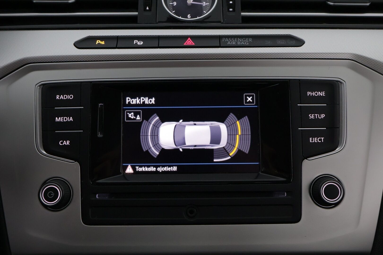 Volkswagen Passat 2017 Sedan Comfortline 1,4 TSI 92 kW (125 hv) DSG-automaatti * Lohko & Sisäpistoke / Ergocomfort / LED / Peruutustutkat / Vakkari