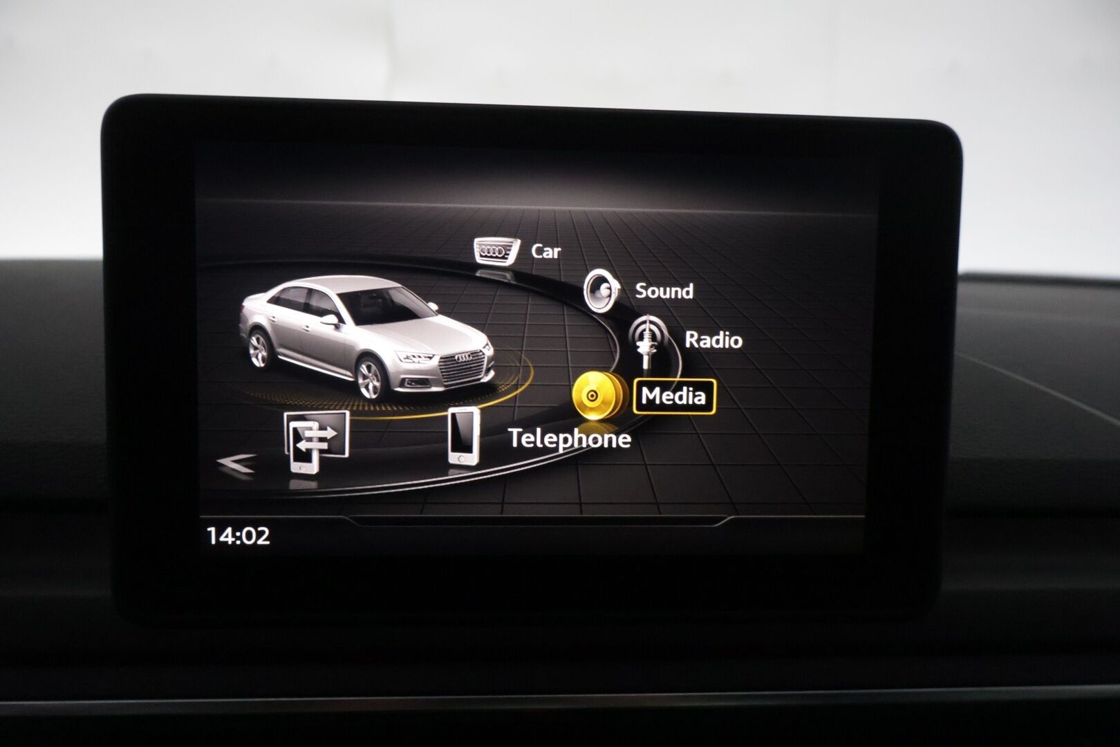 Audi A4 2016 2,0 TDI 140 kW quattro S tronic - YritysOutlet - Myydään vain yrityksille - – Tämä auto myydään YritysOutlet -valikoimasta vain yritykselle