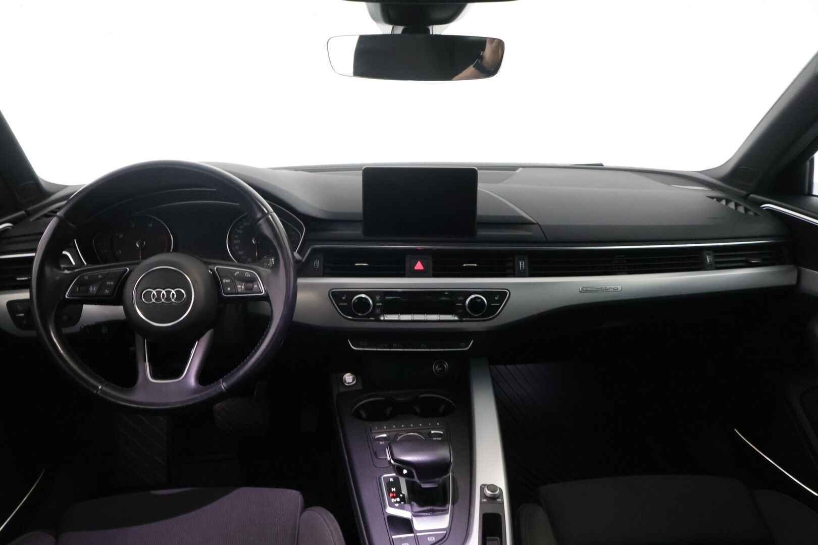 Audi A4 2016 2,0 TDI 140 kW quattro S tronic - YritysOutlet - Myydään vain yrityksille - – Tämä auto myydään YritysOutlet -valikoimasta vain yritykselle