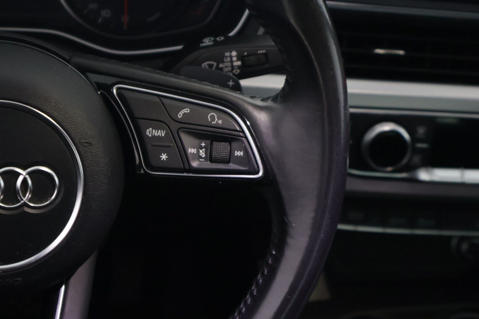 Audi A4 2016 2,0 TDI 140 kW quattro S tronic - YritysOutlet - Myydään vain yrityksille - – Tämä auto myydään YritysOutlet -valikoimasta vain yritykselle