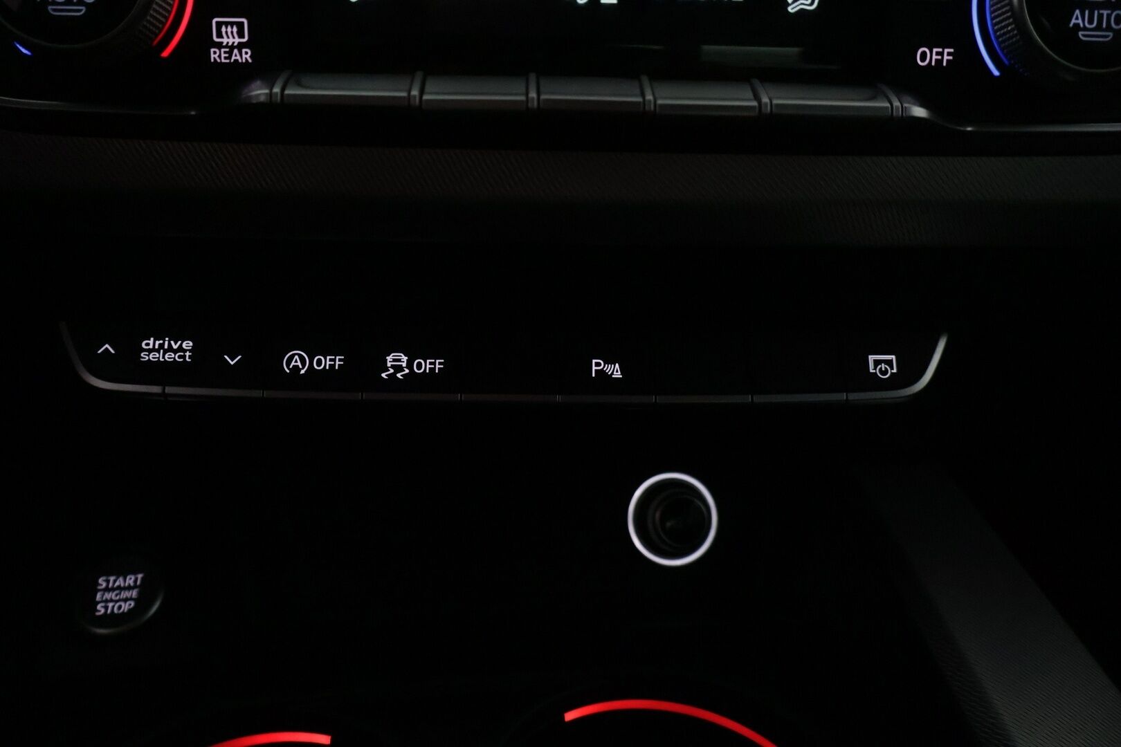 Audi A4 2016 2,0 TDI 140 kW quattro S tronic - YritysOutlet - Myydään vain yrityksille - – Tämä auto myydään YritysOutlet -valikoimasta vain yritykselle