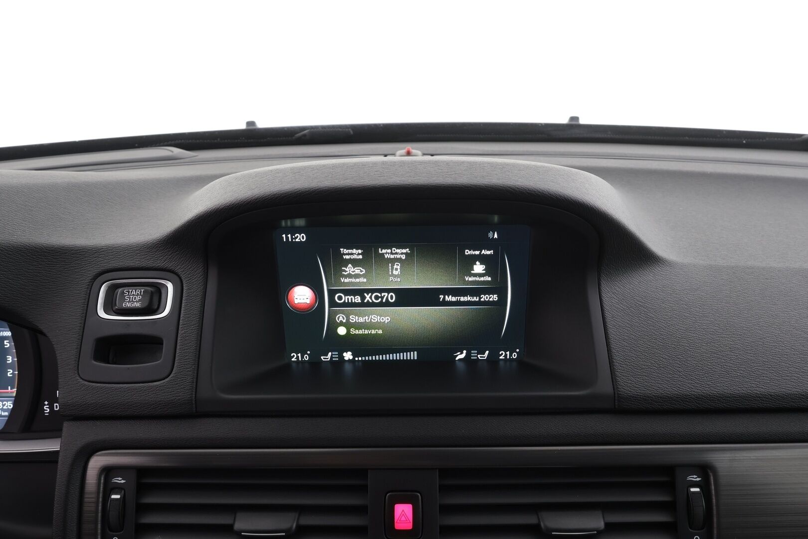 Volvo XC70 2016 D4 AWD Classic Summum aut * ACC / P.tutkat / Navi / Aktiiv.Xenon / Webasto / Koukku / Sähköluukku / KeylessGo / Muistipenkki * - Lasikattoluukku / Kahdet renkaat aluvanteilla