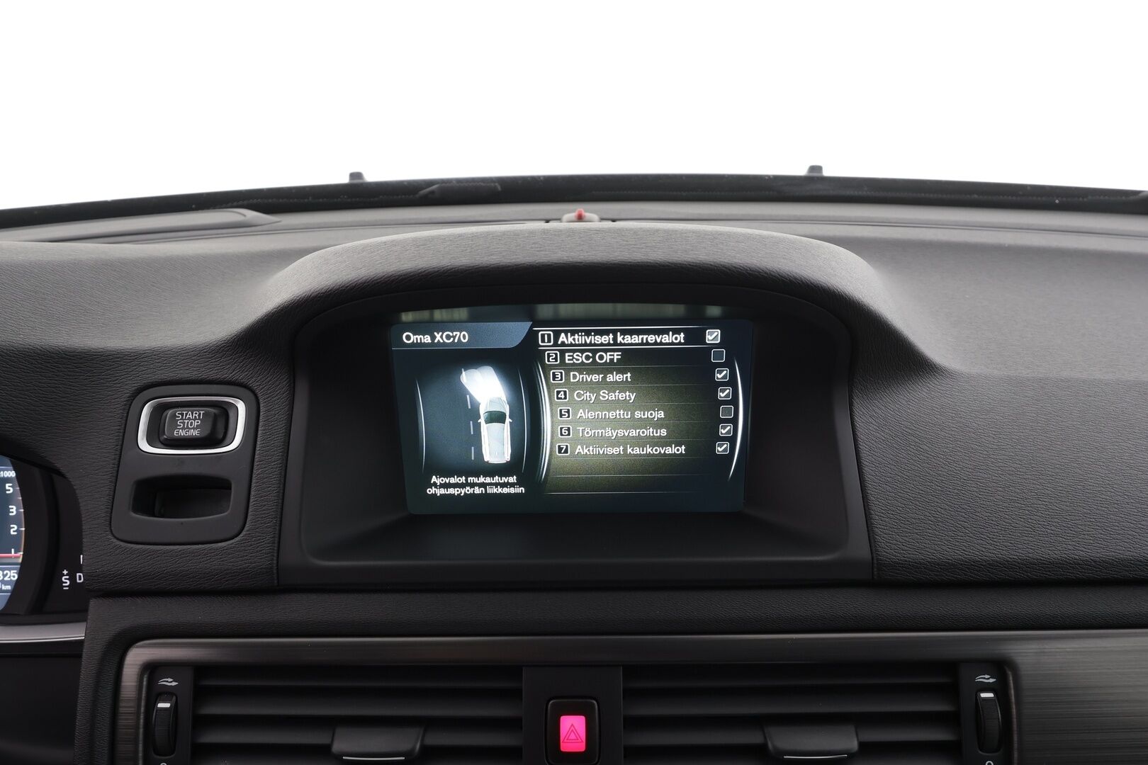 Volvo XC70 2016 D4 AWD Classic Summum aut * ACC / P.tutkat / Navi / Aktiiv.Xenon / Webasto / Koukku / Sähköluukku / KeylessGo / Muistipenkki * - Lasikattoluukku / Kahdet renkaat aluvanteilla