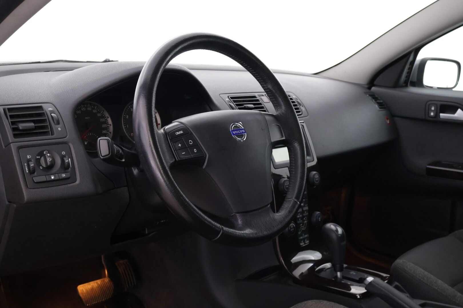 Volvo S40 2005 2,4 aut - YritysOutlet - Myydään vain yrityksille - - YritysOutlet - Myydään vain yrityksille