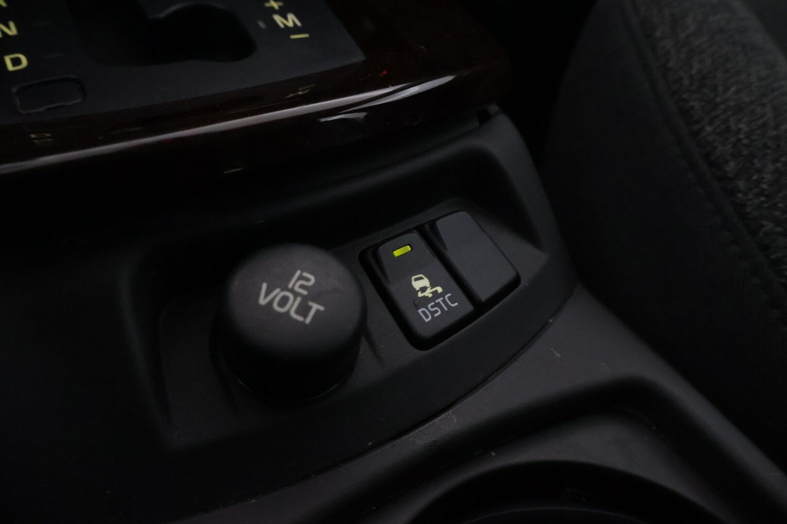 Volvo S40 2005 2,4 aut - YritysOutlet - Myydään vain yrityksille - - YritysOutlet - Myydään vain yrityksille