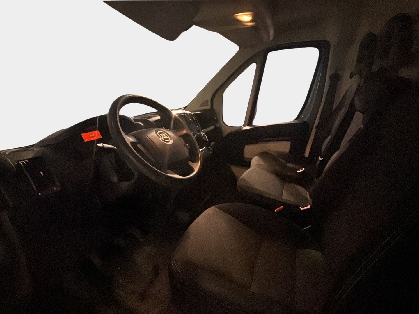 Fiat Ducato 2018 2,3 Multijet 130 10m3 (H1L2) *Webasto / P. Kamera / Bluethoot / Vetokoukku / Ilmastointi* - Suomi-auto / Juuri katsastettu! / Uudehkot Continental nasta renkaat / Kattava huoltohistoria / Metalliväri - HULLU BLACKWEEK KORKOTARJOUS 2,49%