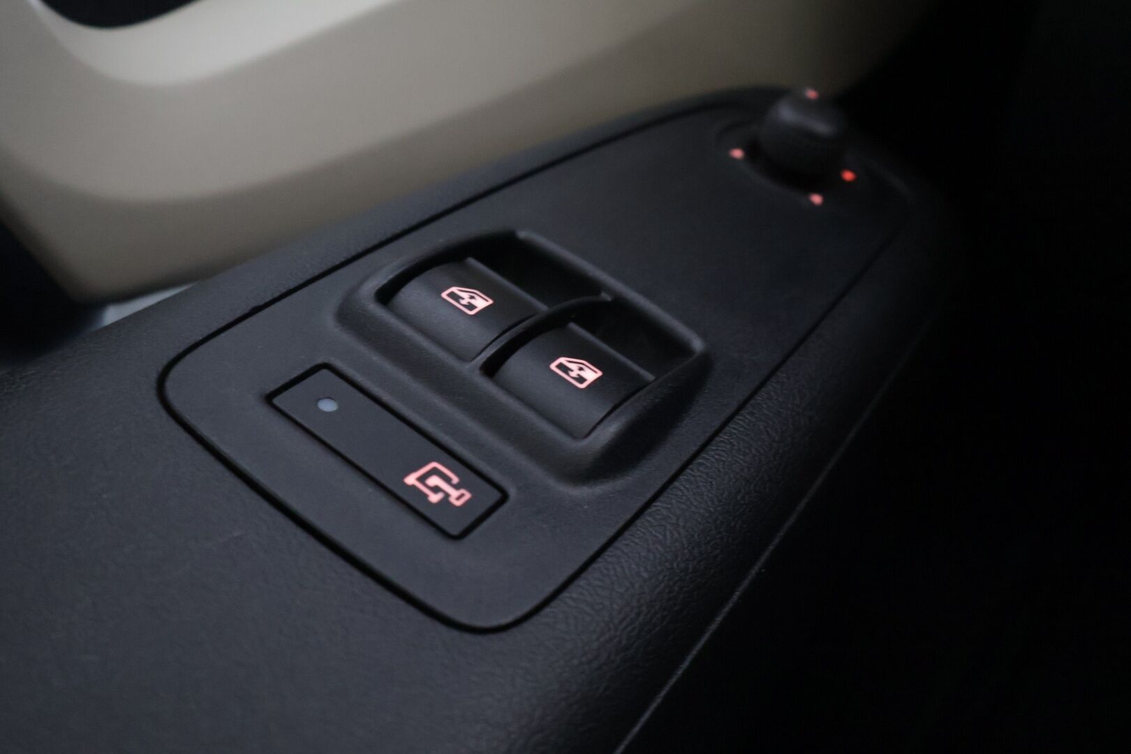 Fiat Ducato 2018 2,3 Multijet 130 10m3 (H1L2) *Webasto / P. Kamera / Karjarauta / Vetokoukku / Ilmastointi* - EI ADBLUE! / Suomi-auto / Juuri katsastettu! / Uudehkot Continental nasta renkaat / Kattava huoltohistoria / Metalliväri