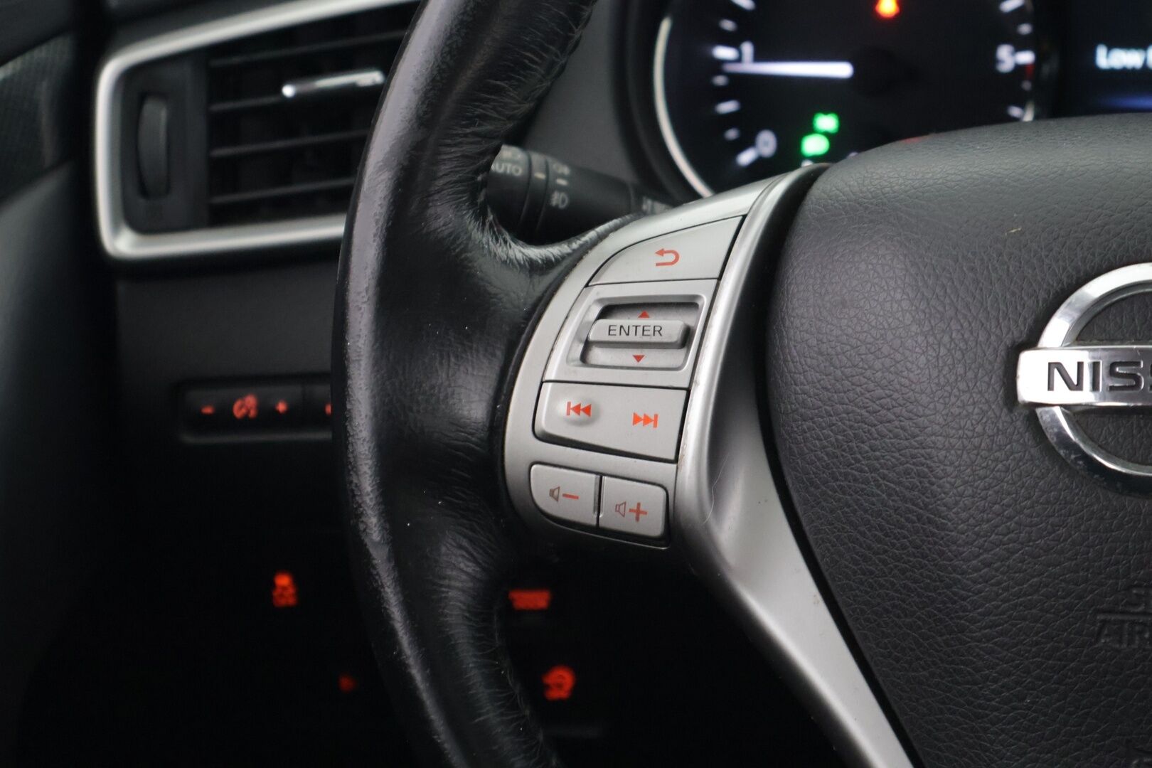 Nissan X-Trail 2016 dCi 130 Business 360 2WD Xtronic 7 Seats E6 *Myydään huutokaupat.com* - *7-Paikkainen / Juuri katsastettu / 360 kamera*