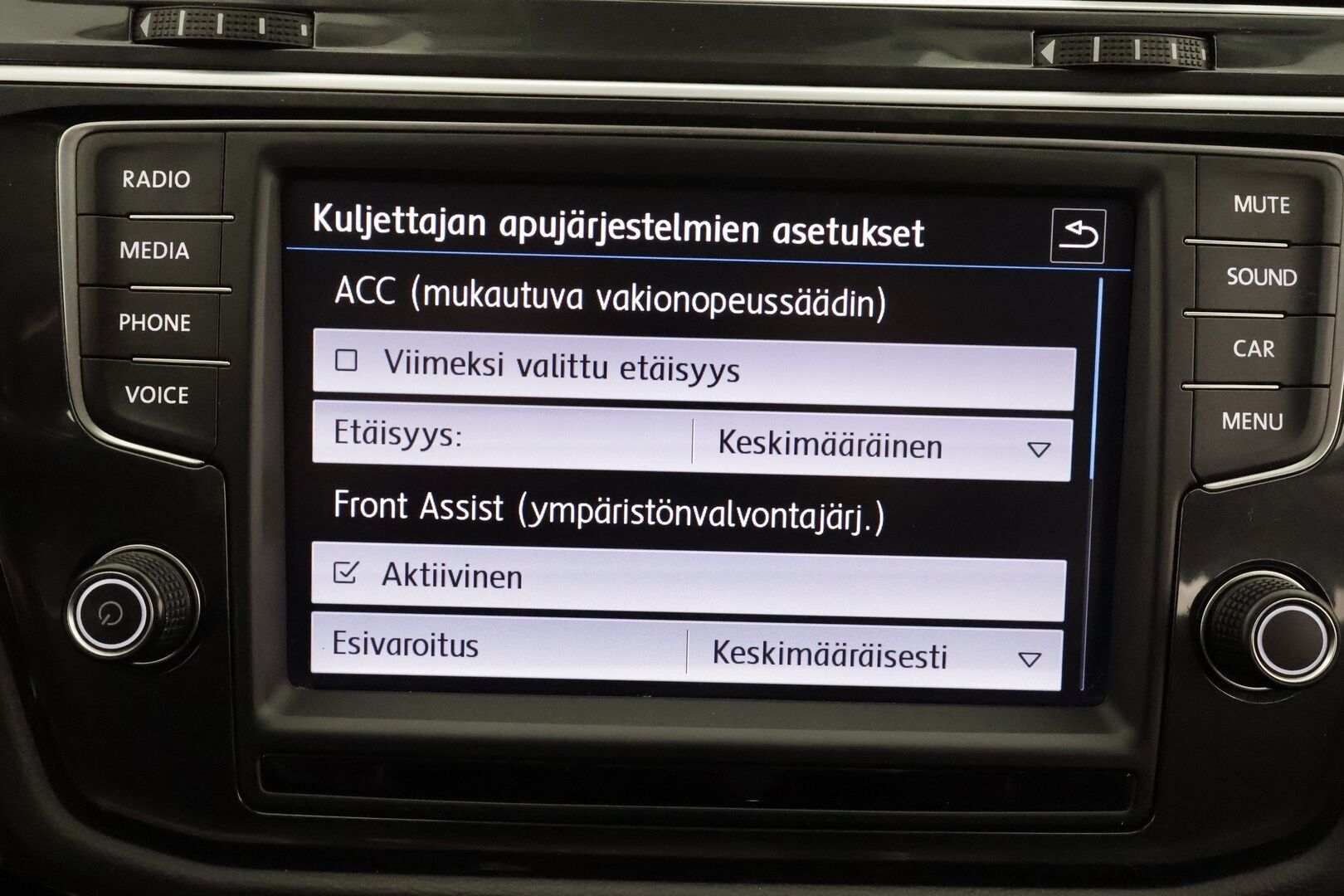 Volkswagen Tiguan 2017 Highline 2,0 TDI SCR 110 kW (150 hv) 4MOTION DSG * Webasto / Koukku / ACC / LED / P.tutkat / Kaistavahti * - Suomi-auto / Kahdet renkaat 