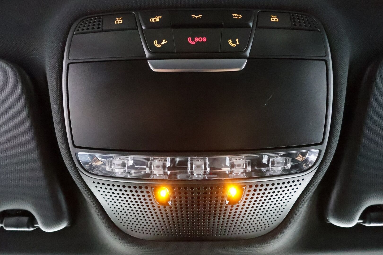 Mercedes-Benz C 2017 200 T Edition 4MATIC AMG *  Vakkari / Sportti Nahat /  LED ILS / KeyLess - Kahdet Renkaat / Suomi-auto - HULLUT BLACKWEEK JATKOT - KORKOTARJOUS 2,49%