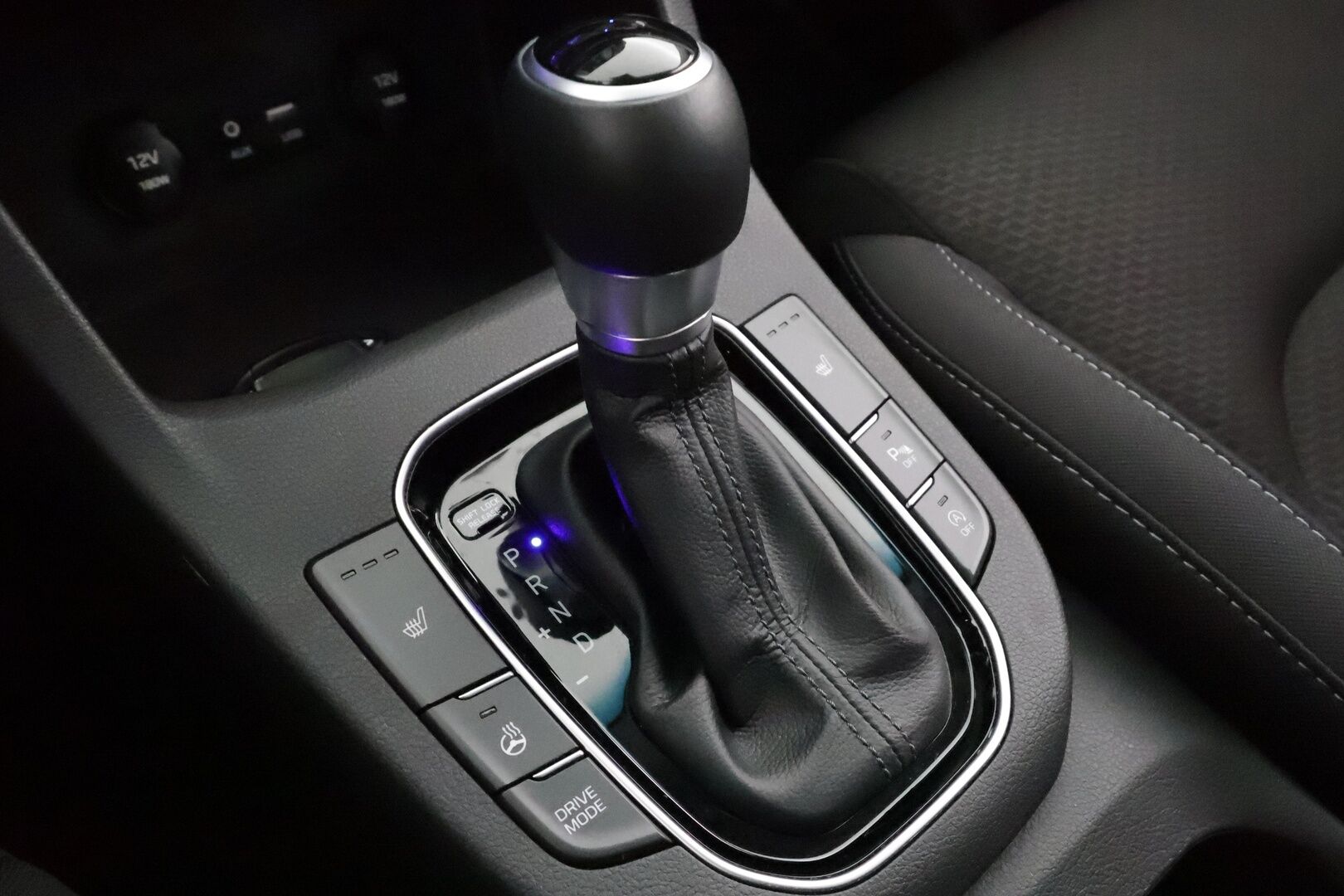 Hyundai i30 Wagon 2019 1,4 T-GDI 140 hv 7-DCT-aut. Comfort WLTP * Suomi-auto / Vakkari / Webasto / P.kamera / KeylessGo * - Kahdet renkaat aluvanteilla - HULLU BLACKWEEK KORKOTARJOUS 2,49%